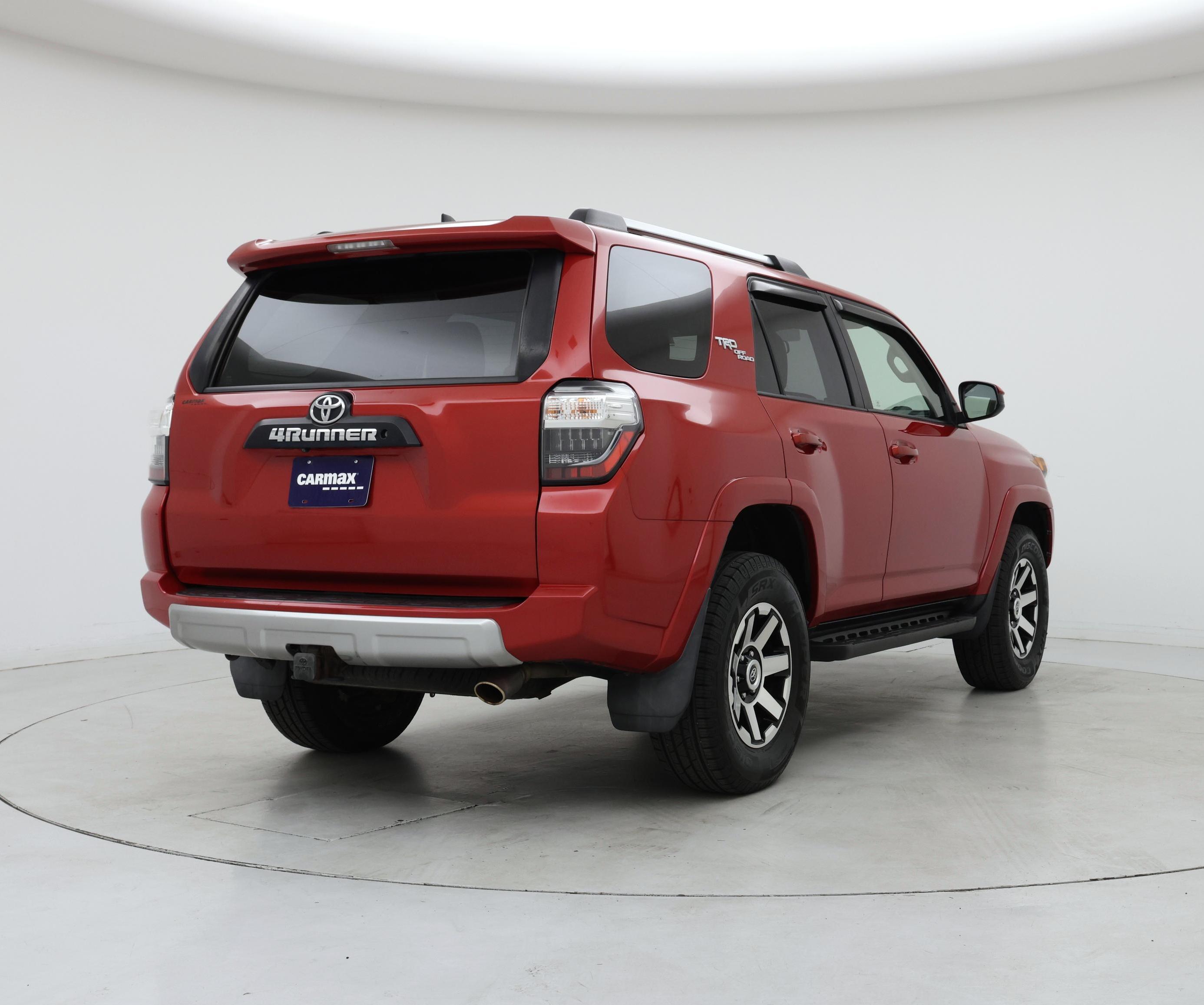Thumbnail: 2017 Toyota 4Runner - 8