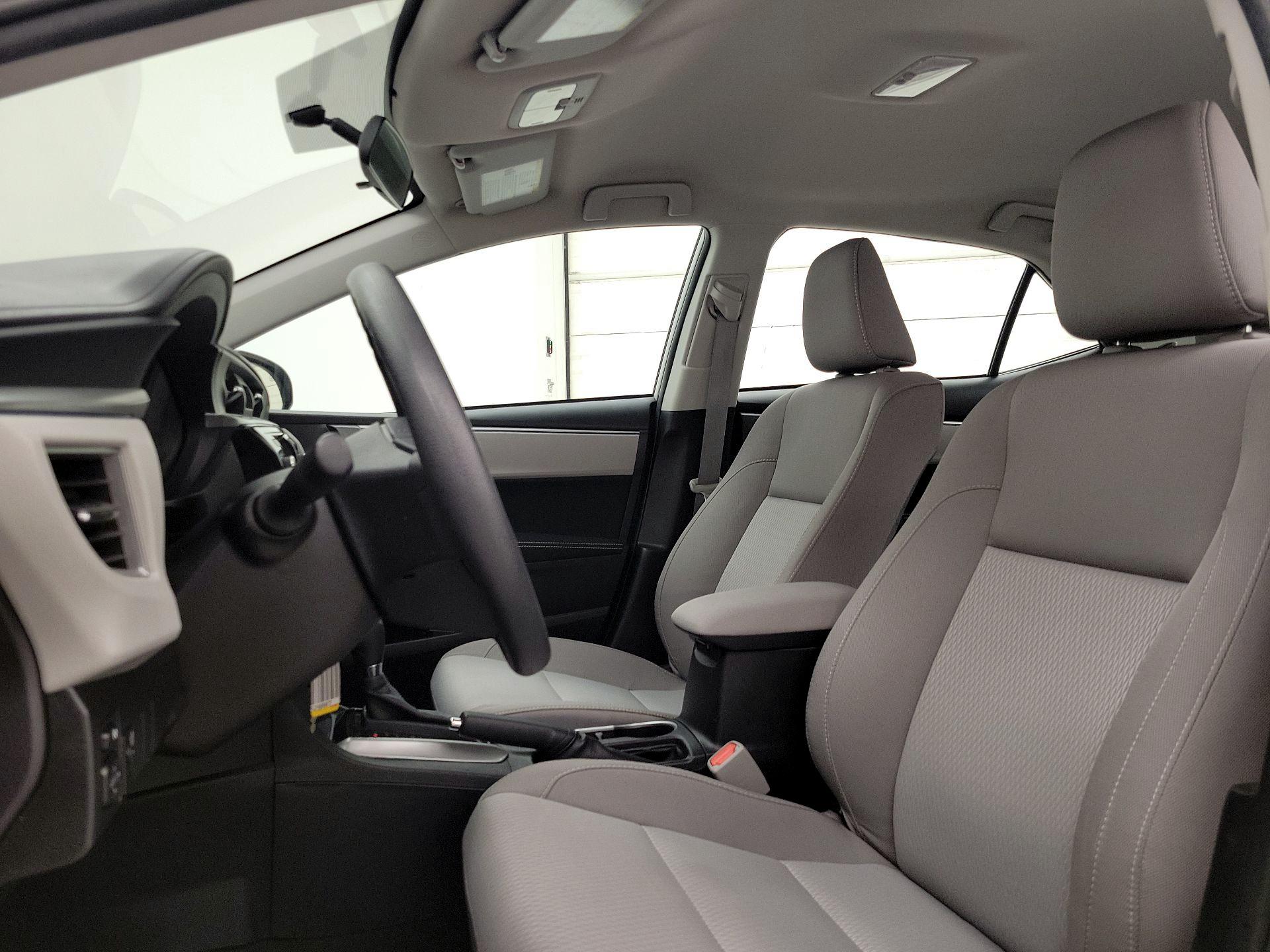 Thumbnail: 2015 Toyota Corolla - 11