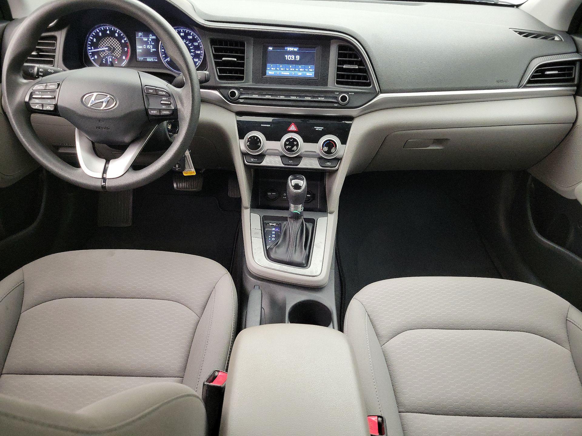 Thumbnail: 2019 Hyundai Elantra - 9
