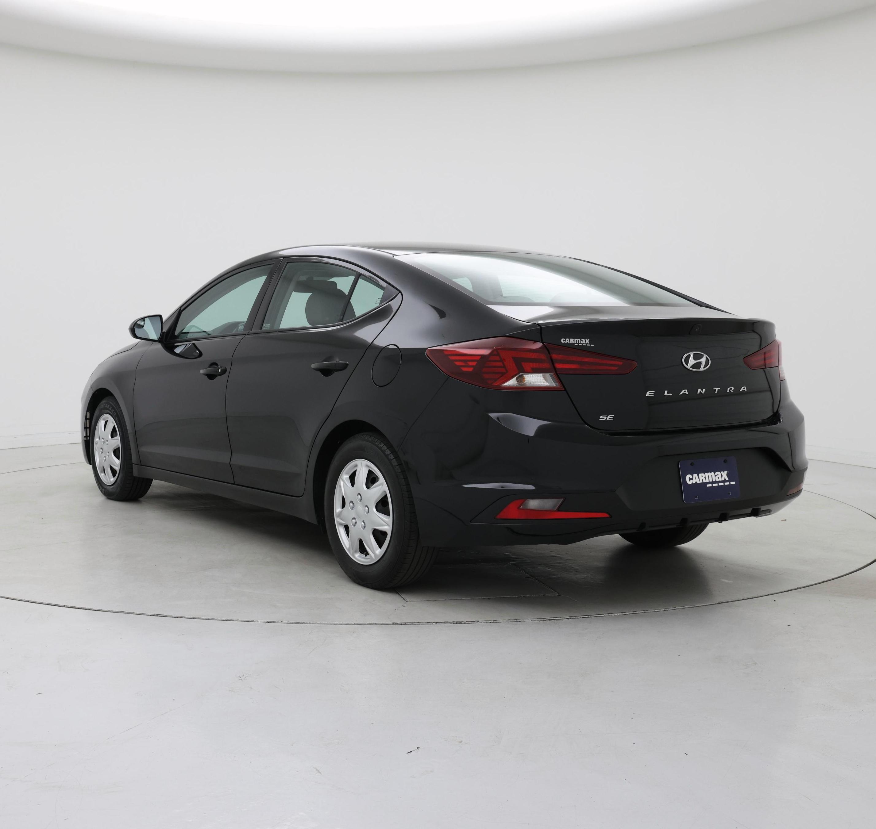 Thumbnail: 2019 Hyundai Elantra - 2