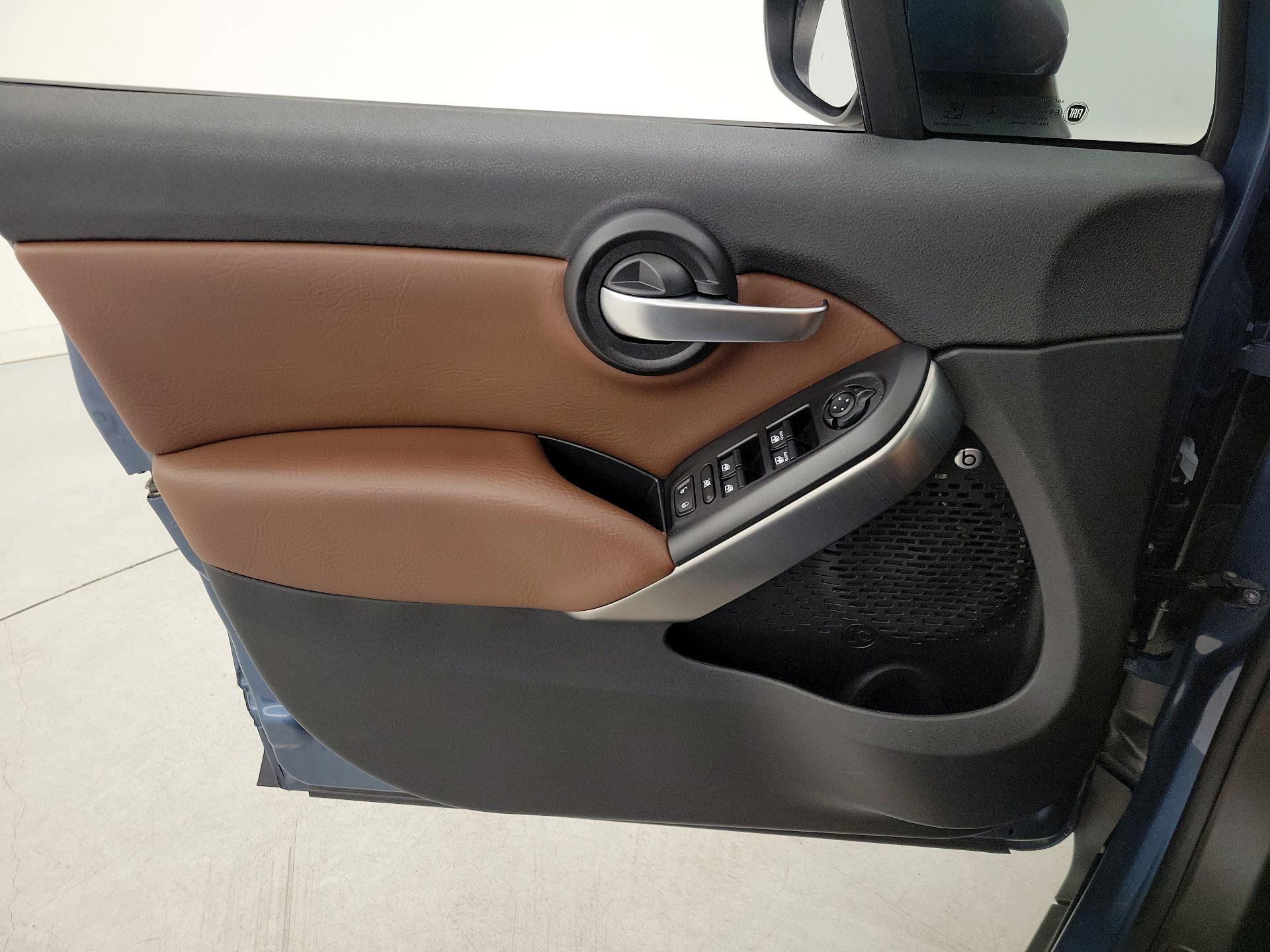 Thumbnail: 2019 Fiat 500X - 12