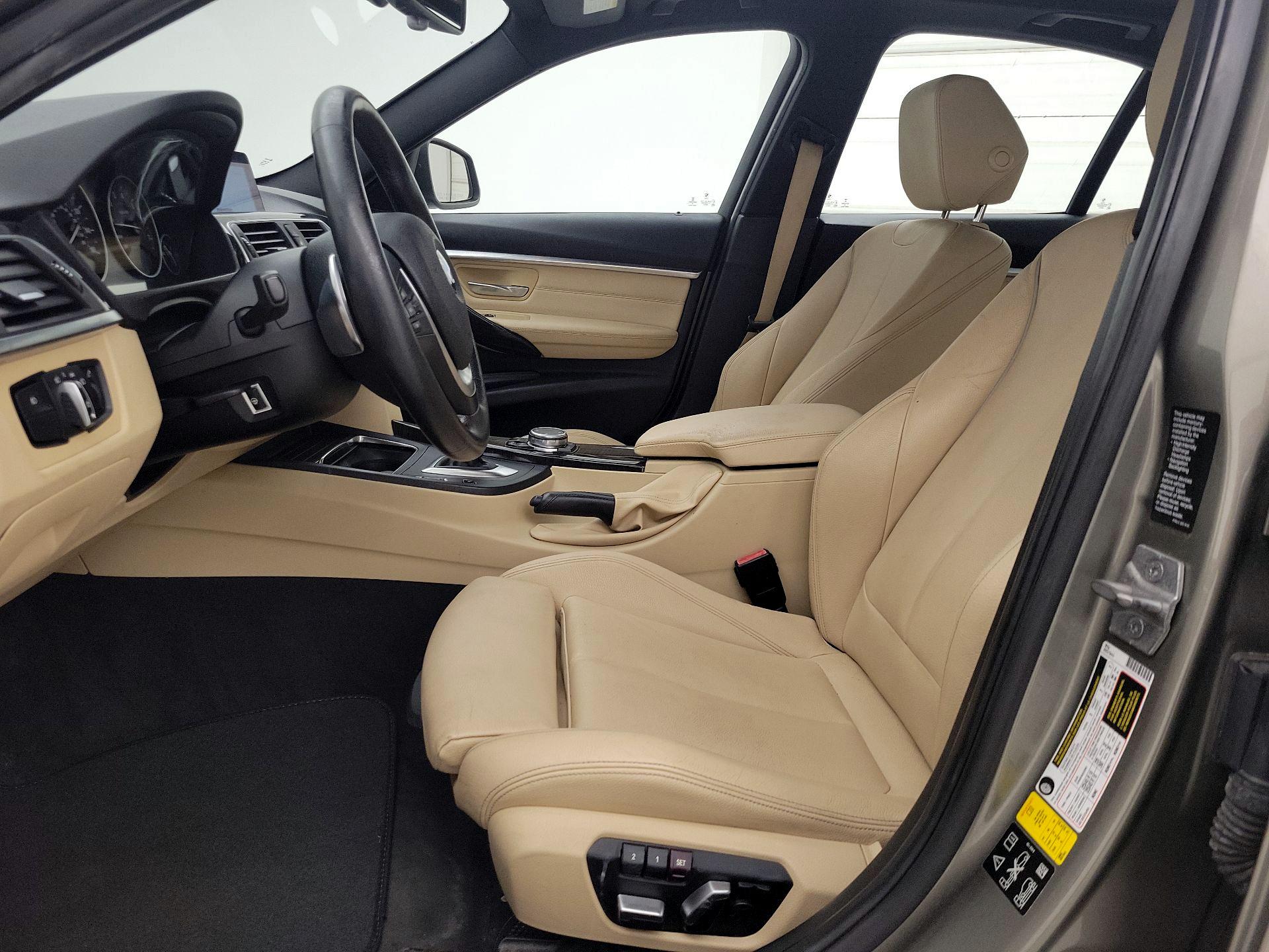 Thumbnail: 2017 BMW 3 Series - 11
