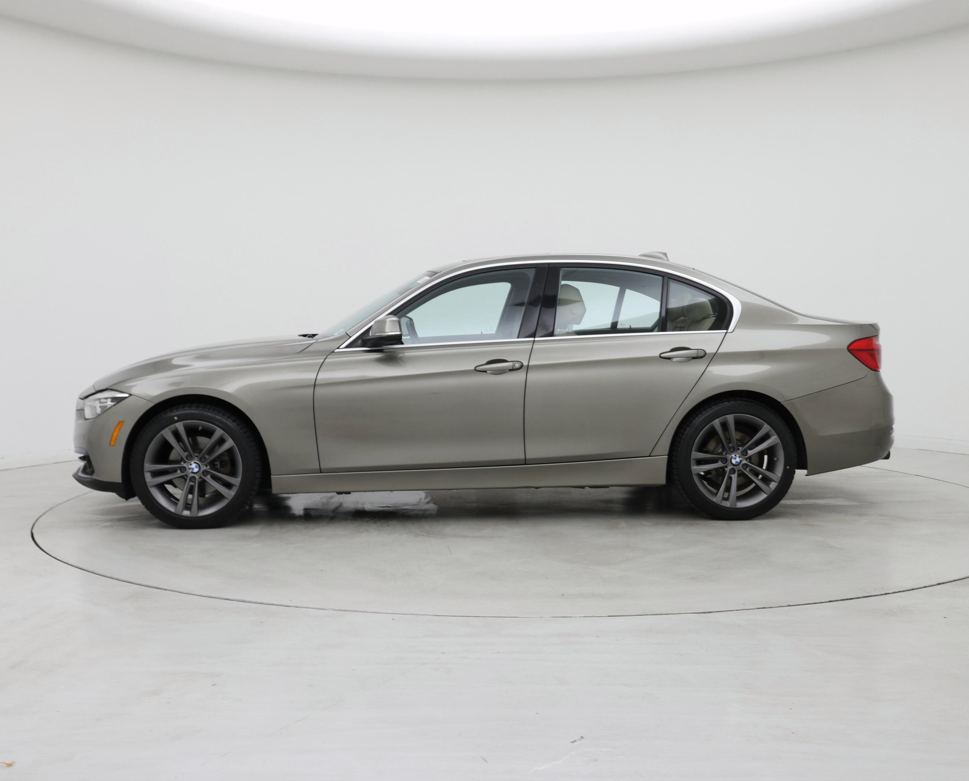 Thumbnail: 2017 BMW 3 Series - 3