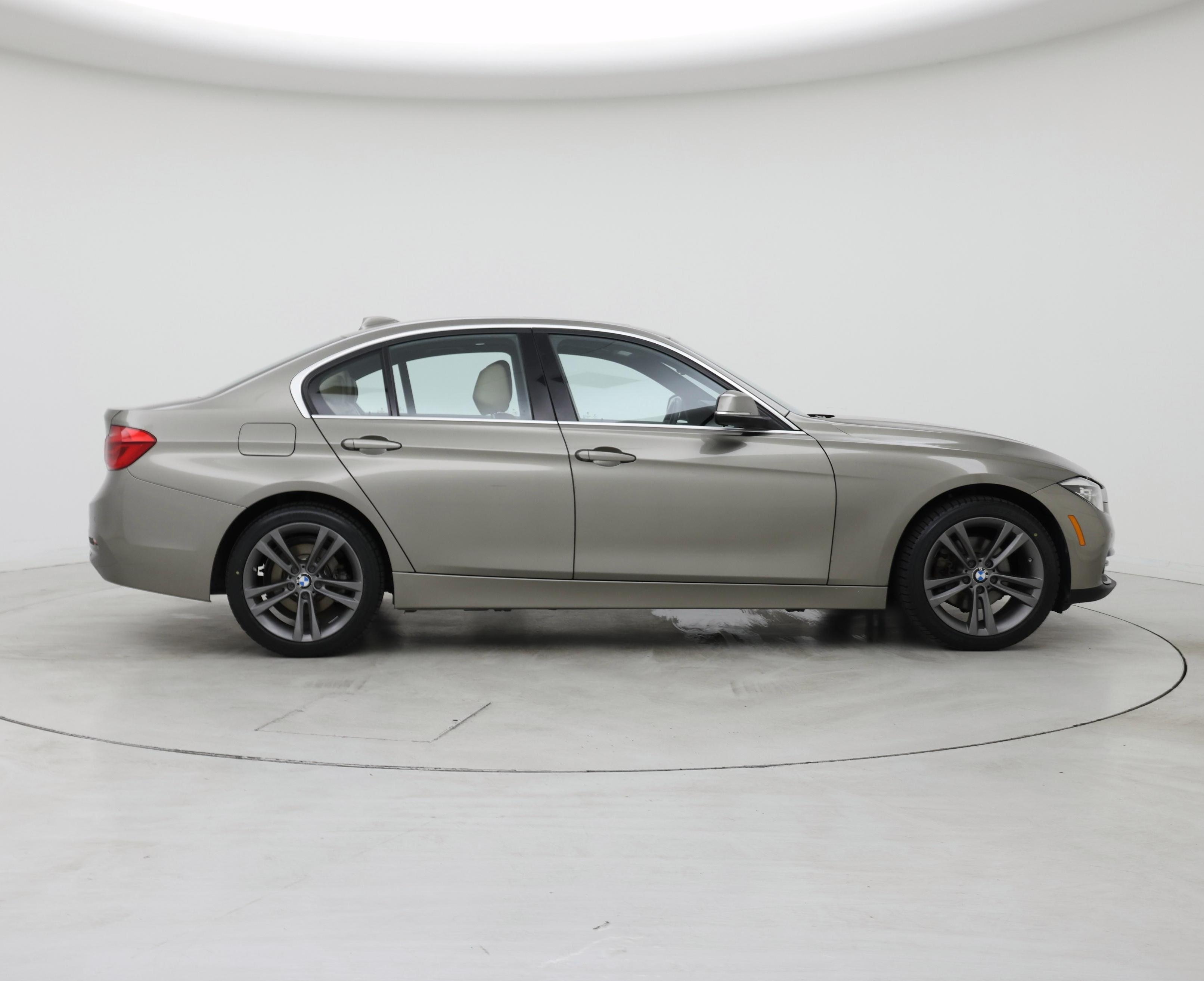 Thumbnail: 2017 BMW 3 Series - 7