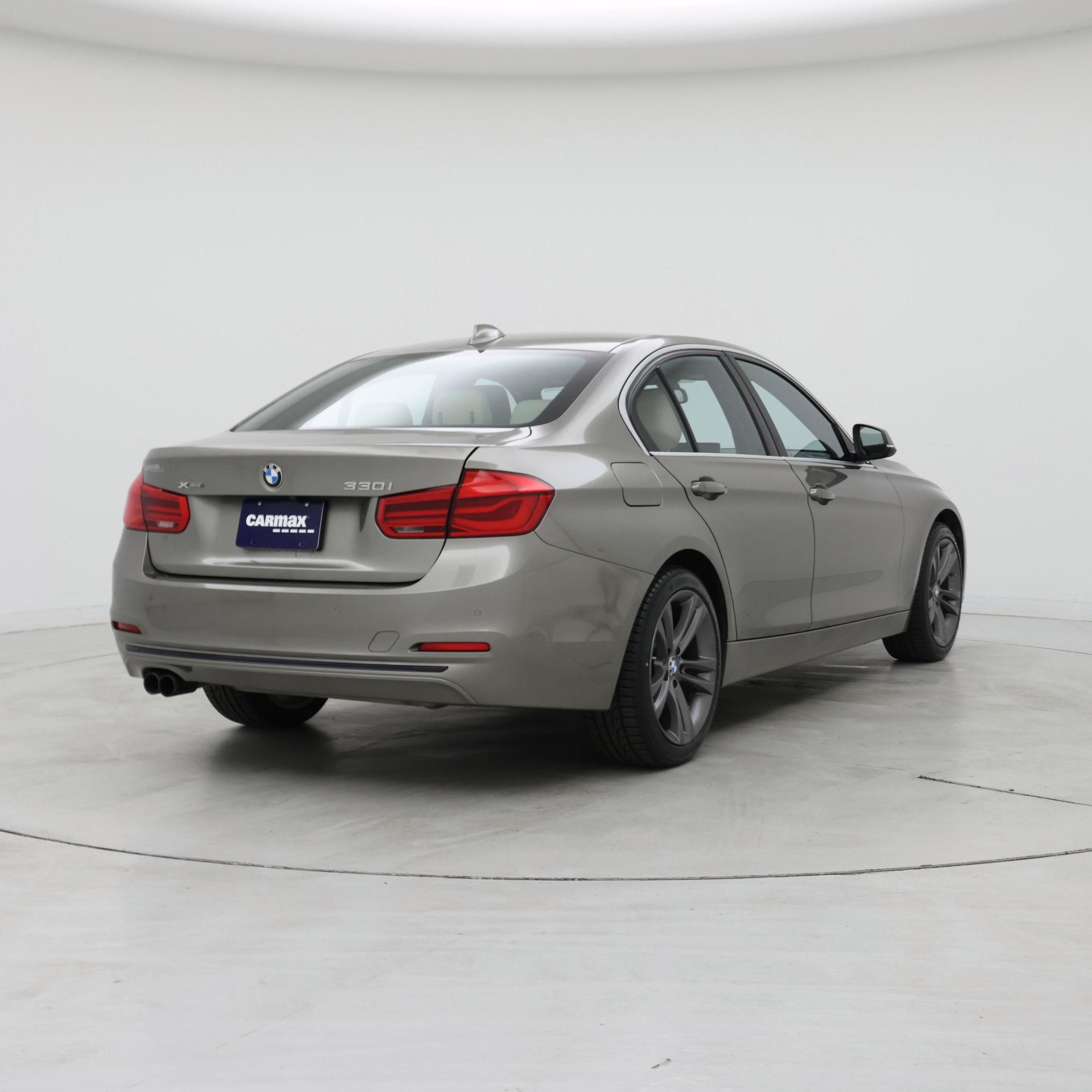 Thumbnail: 2017 BMW 3 Series - 8
