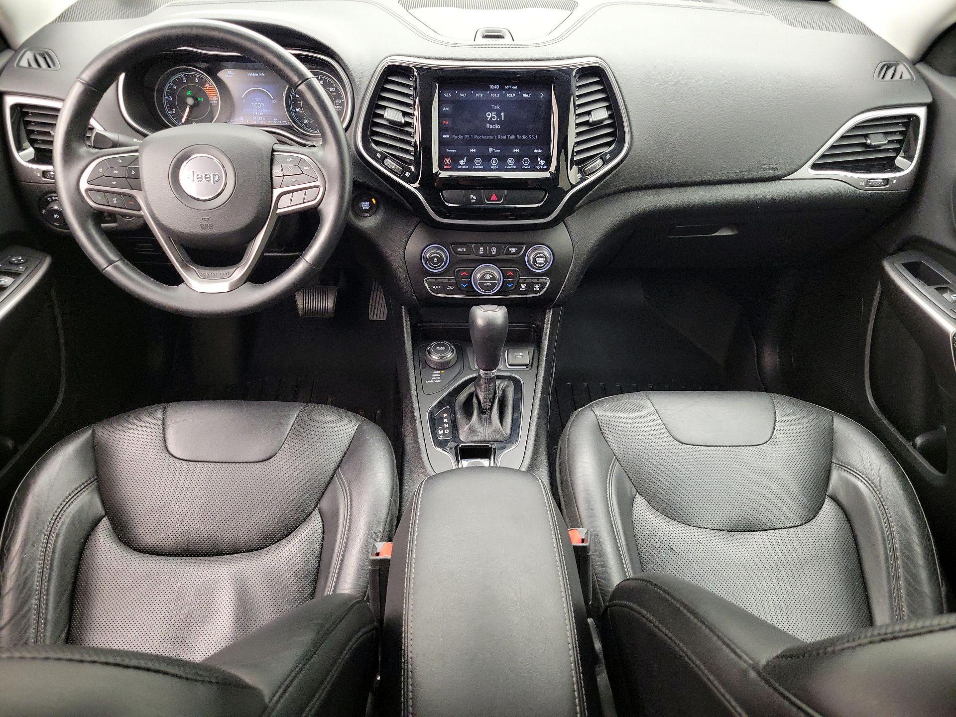 Thumbnail: 2019 Jeep Cherokee - 9
