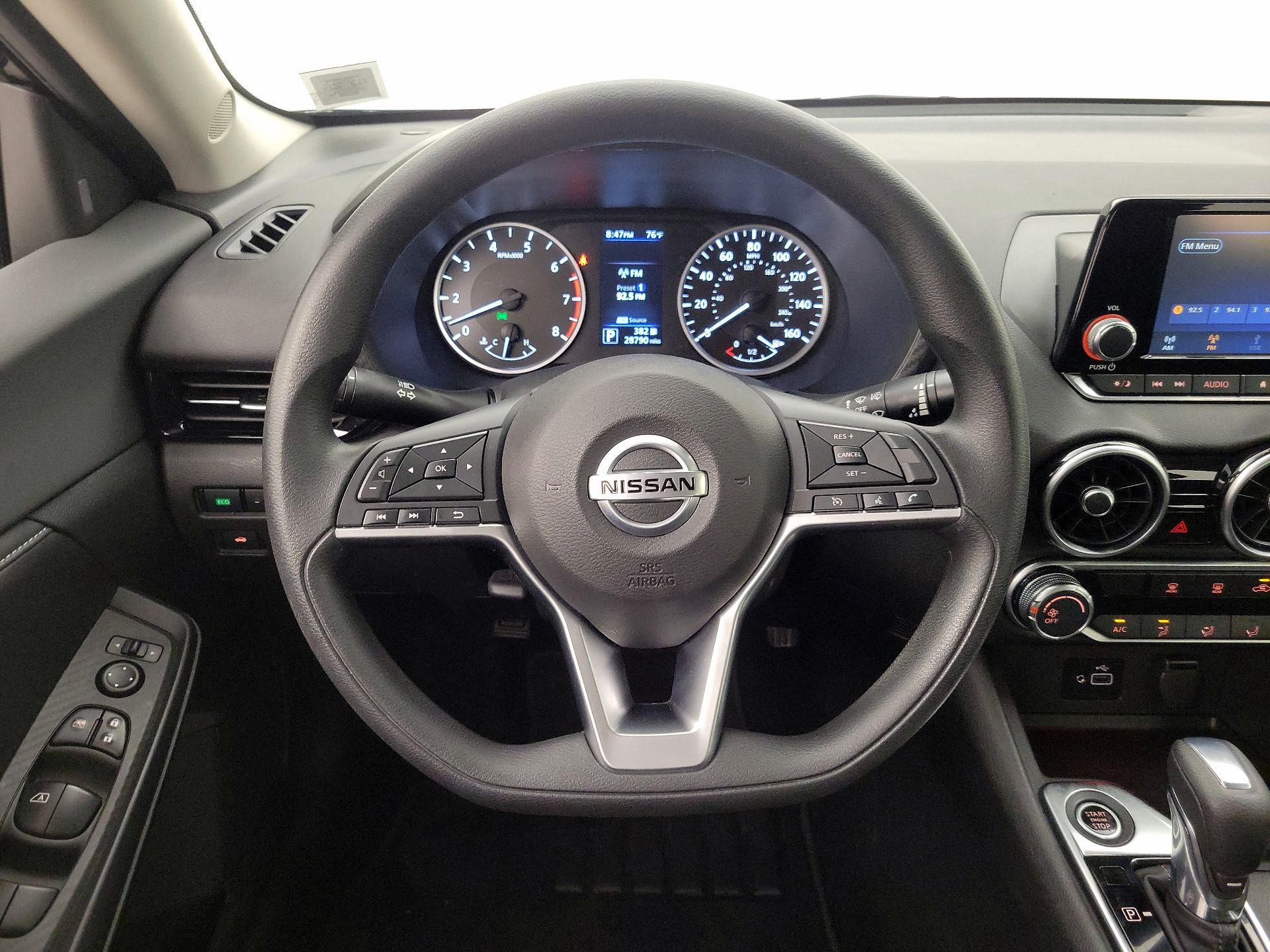 Thumbnail: 2020 Nissan Sentra - 10