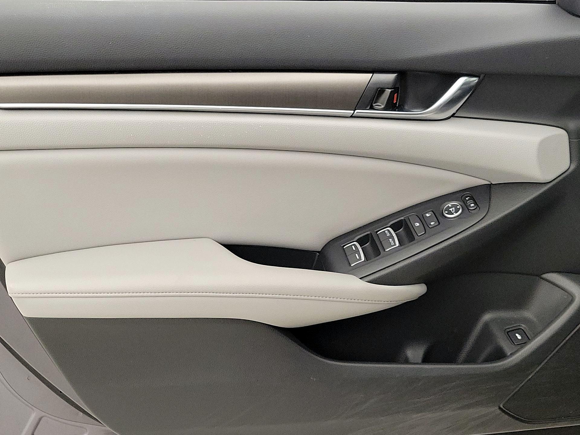 Thumbnail: 2019 Honda Accord - 12