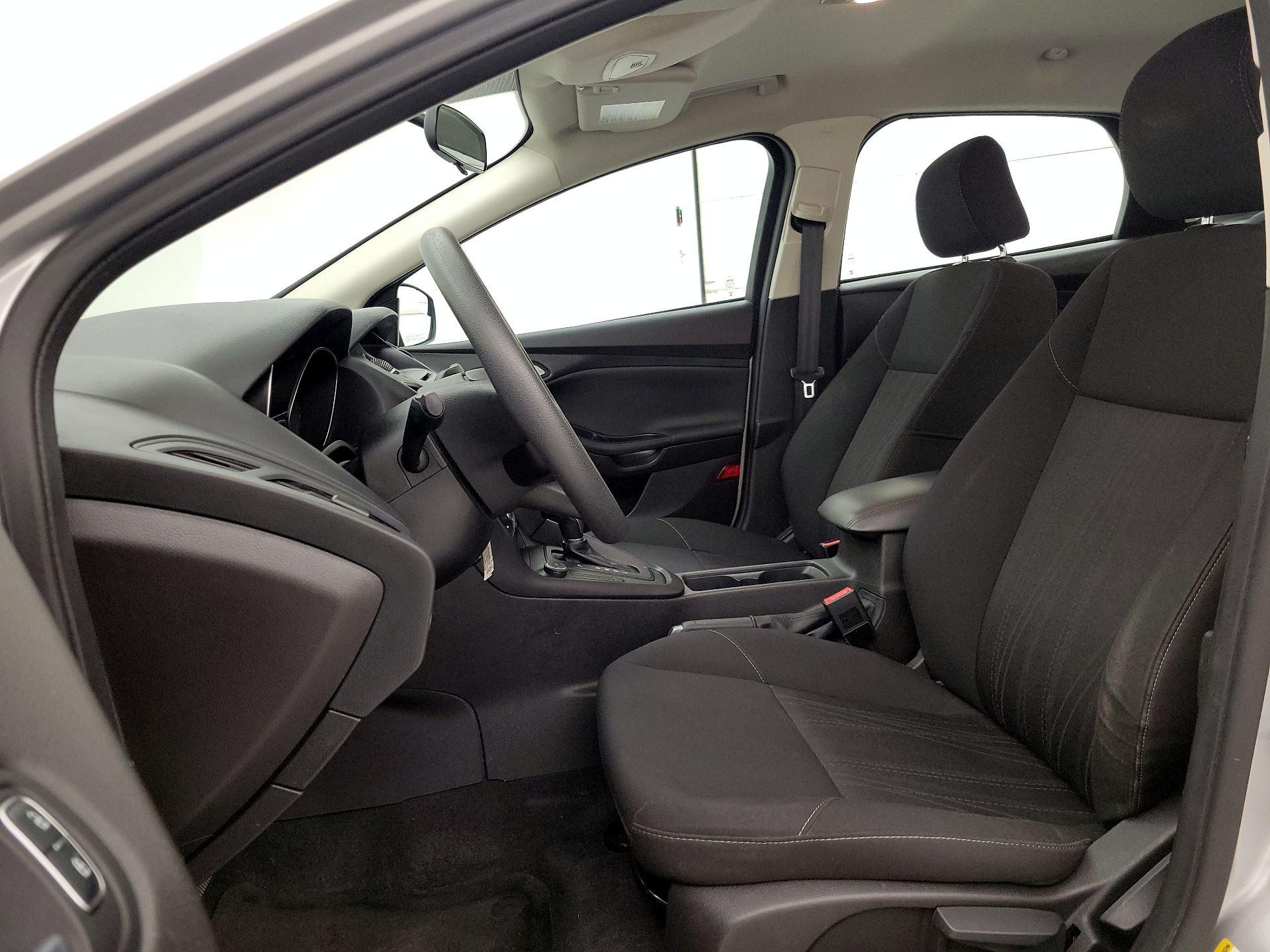 Thumbnail: 2016 Ford Focus - 11
