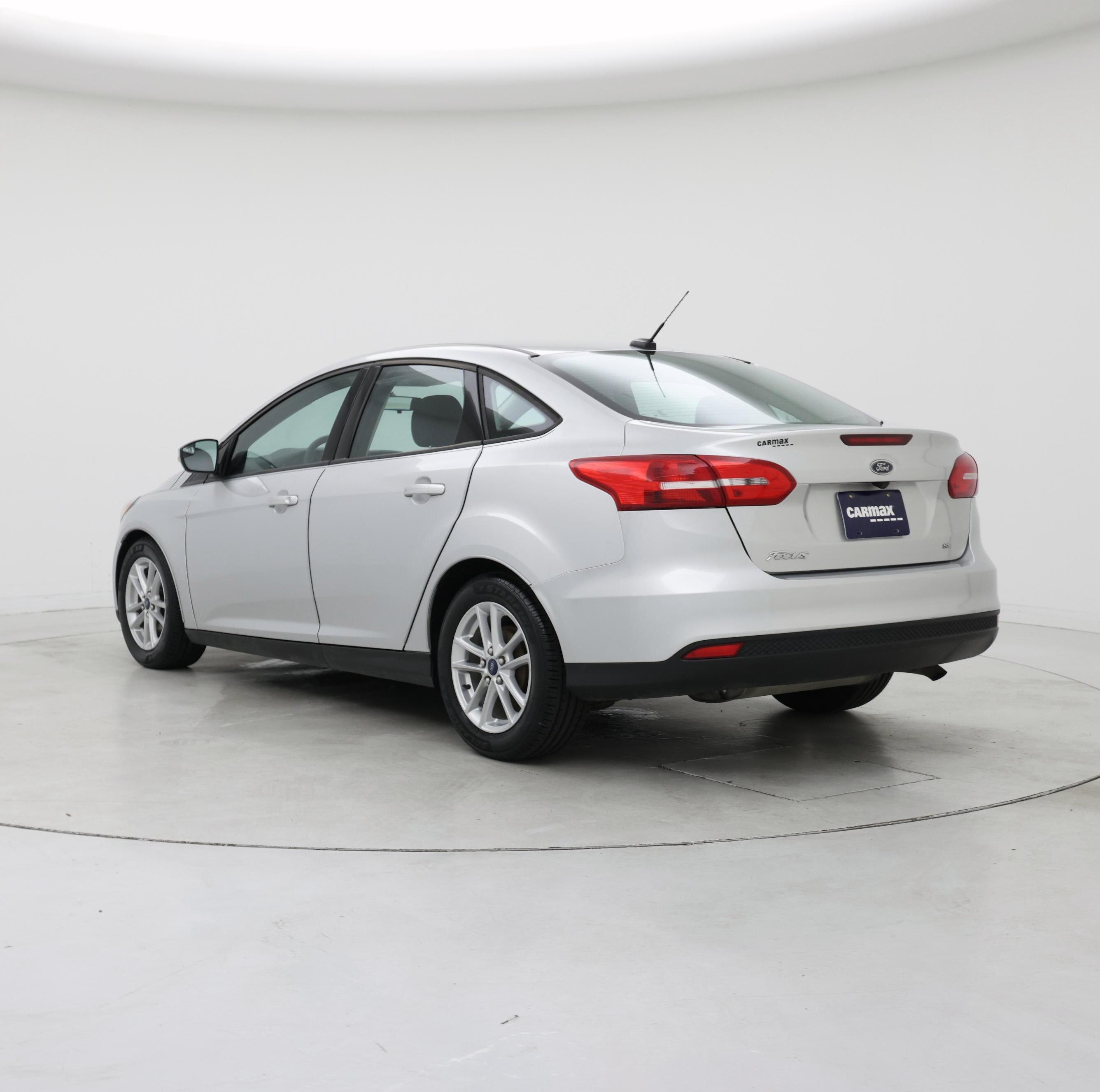 Thumbnail: 2016 Ford Focus - 2