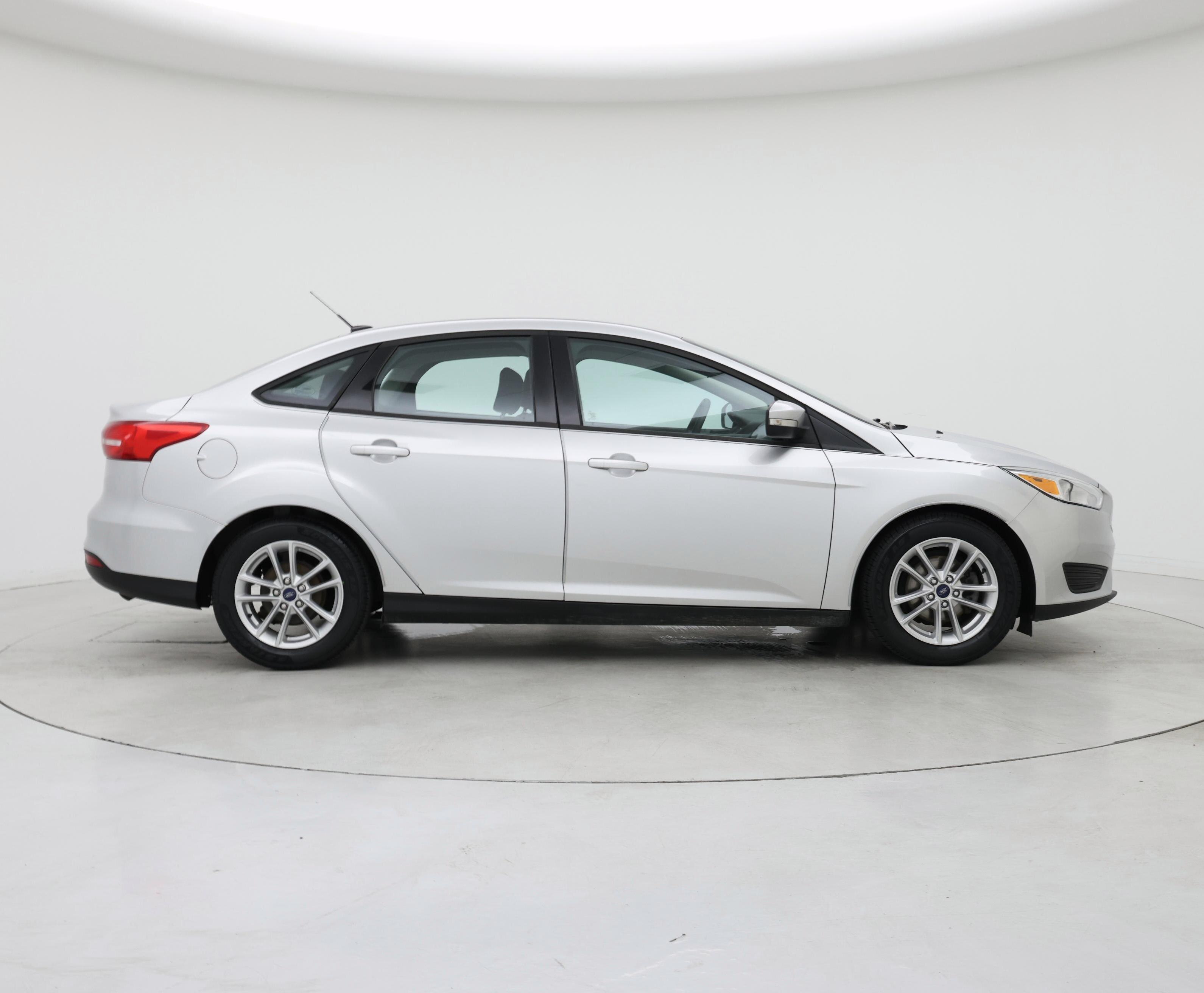 Thumbnail: 2016 Ford Focus - 7