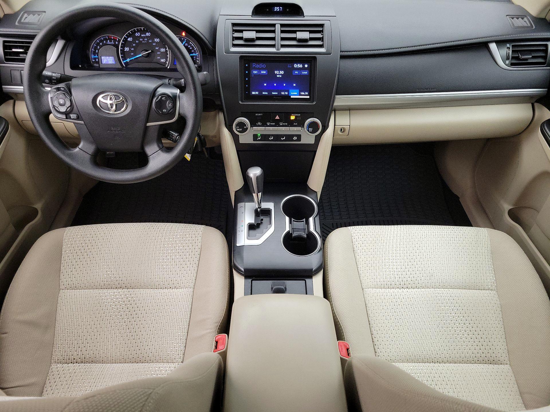 Thumbnail: 2014 Toyota Camry - 9