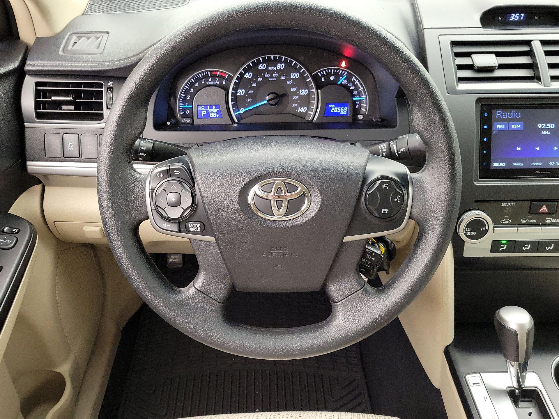 Thumbnail: 2014 Toyota Camry - 10