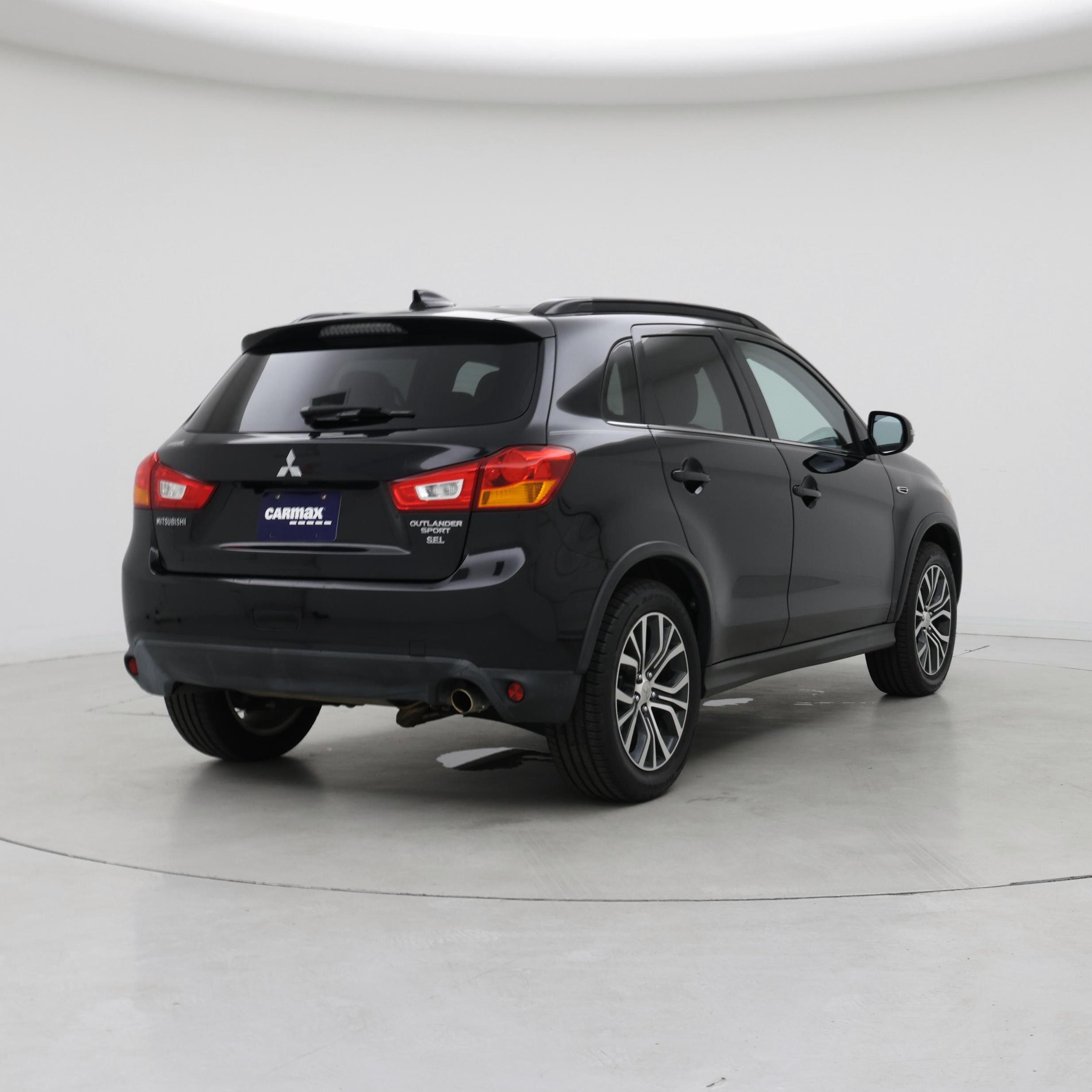 Thumbnail: 2017 Mitsubishi Outlander Sport - 8