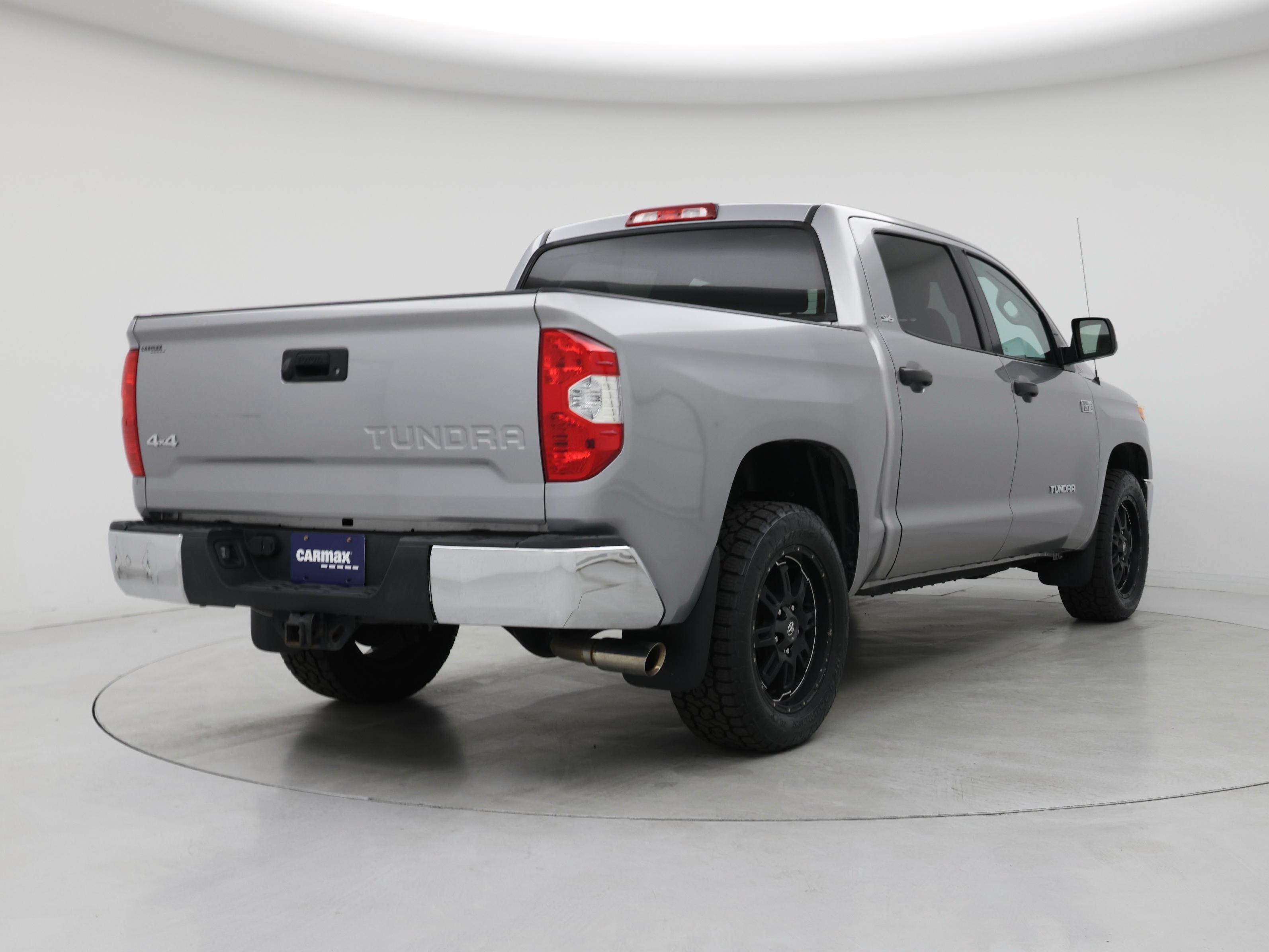 Thumbnail: 2016 Toyota Tundra - 8