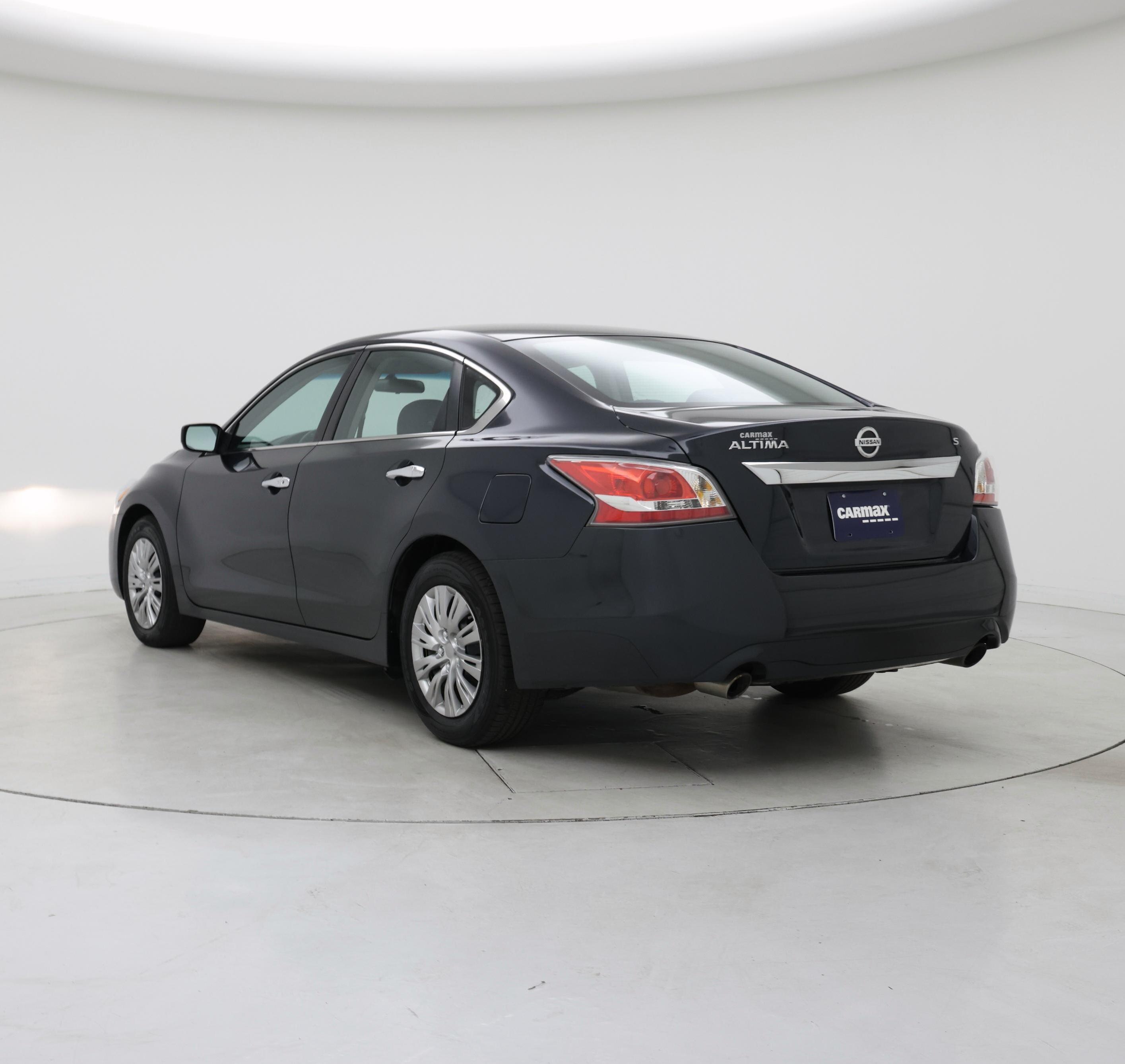 Thumbnail: 2015 Nissan Altima - 2