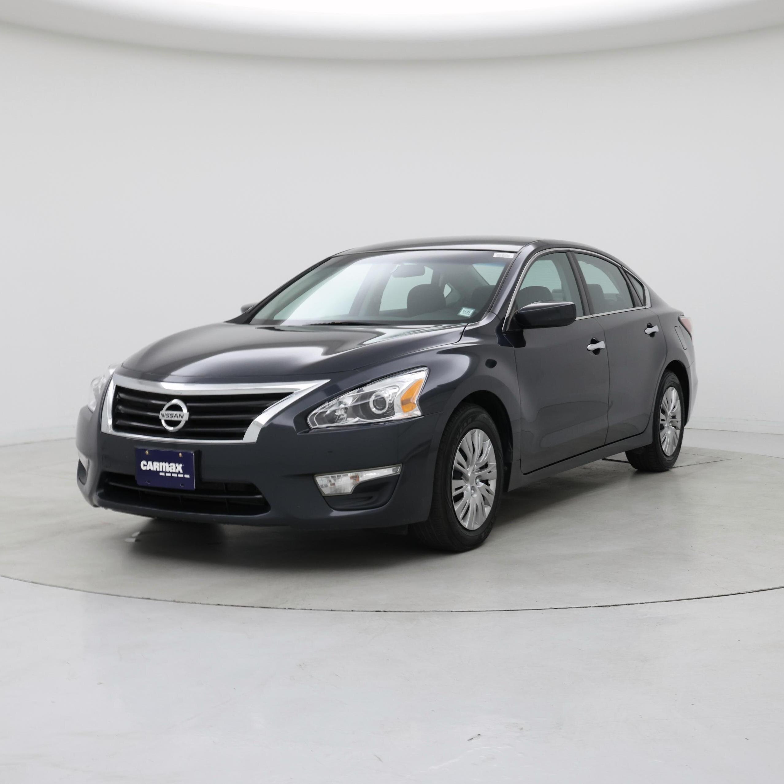 Thumbnail: 2015 Nissan Altima - 4