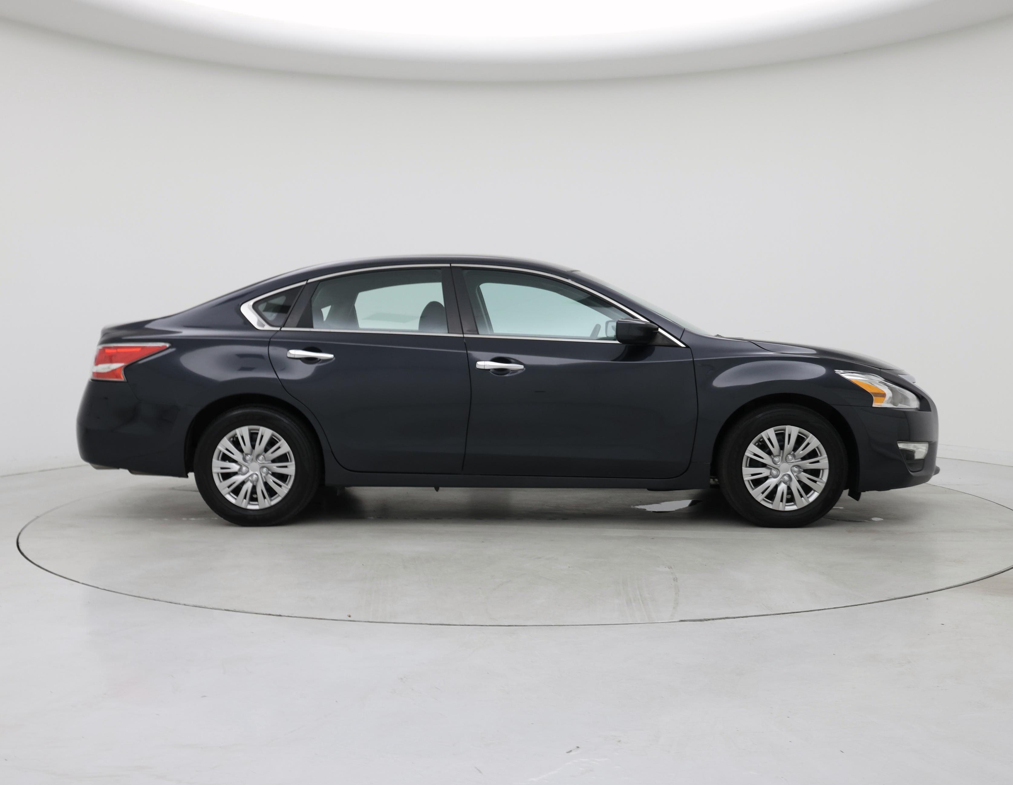 Thumbnail: 2015 Nissan Altima - 7