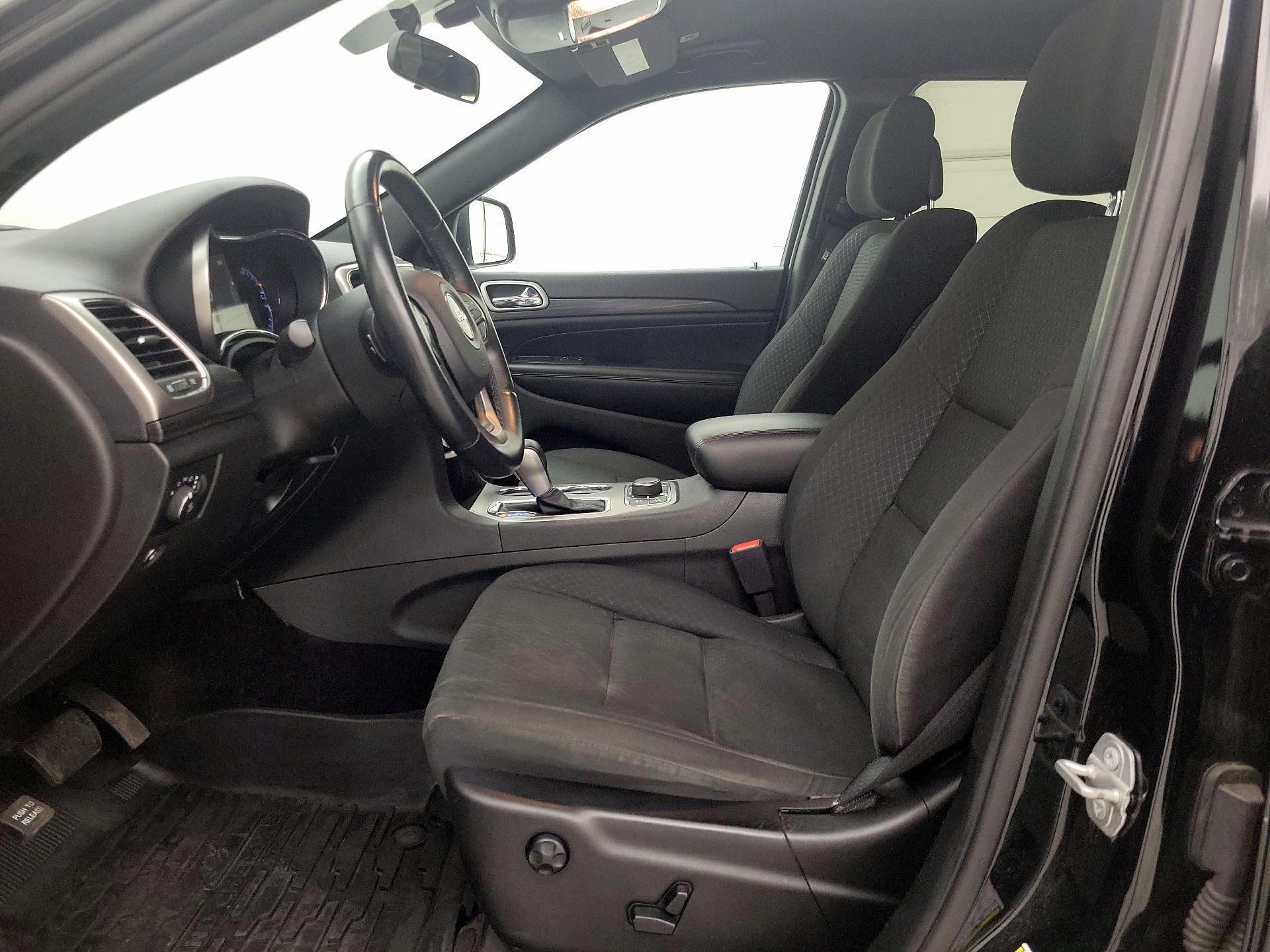 Thumbnail: 2019 Jeep Grand Cherokee - 11