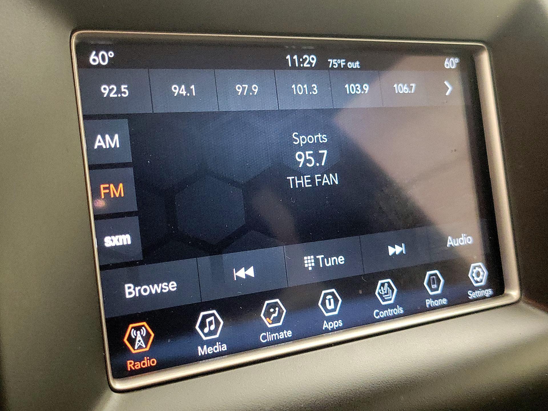 Thumbnail: 2019 Jeep Grand Cherokee - 15