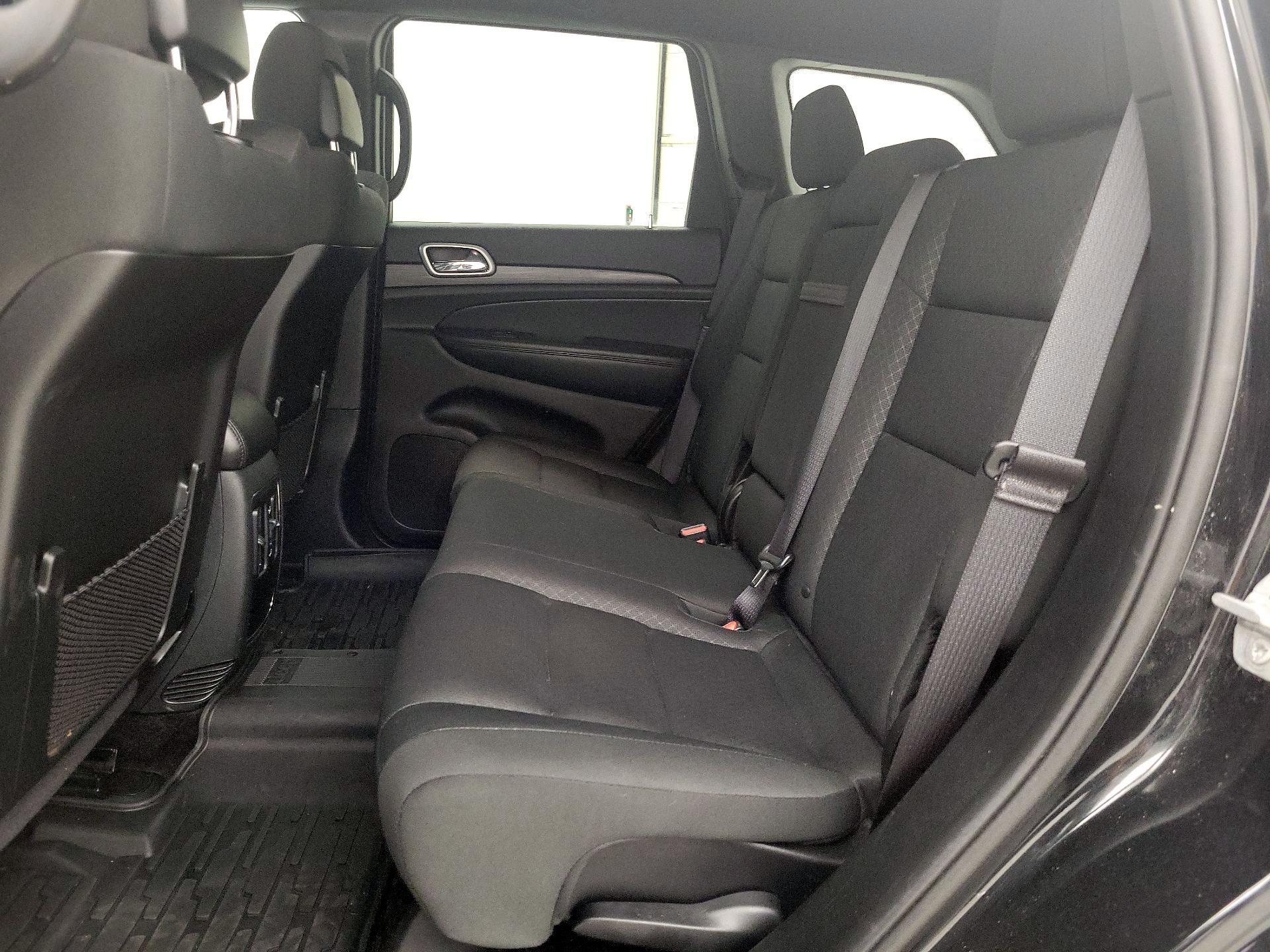 Thumbnail: 2019 Jeep Grand Cherokee - 19