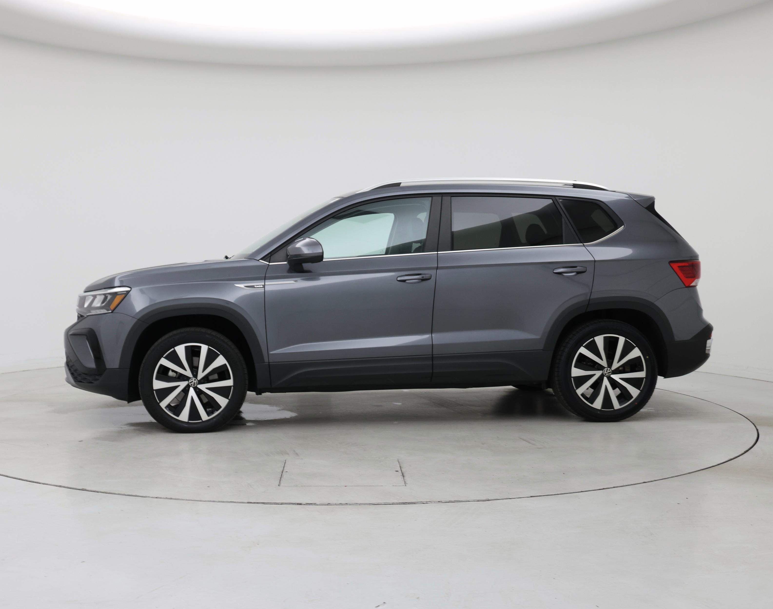 Thumbnail: 2022 Volkswagen Taos - 3