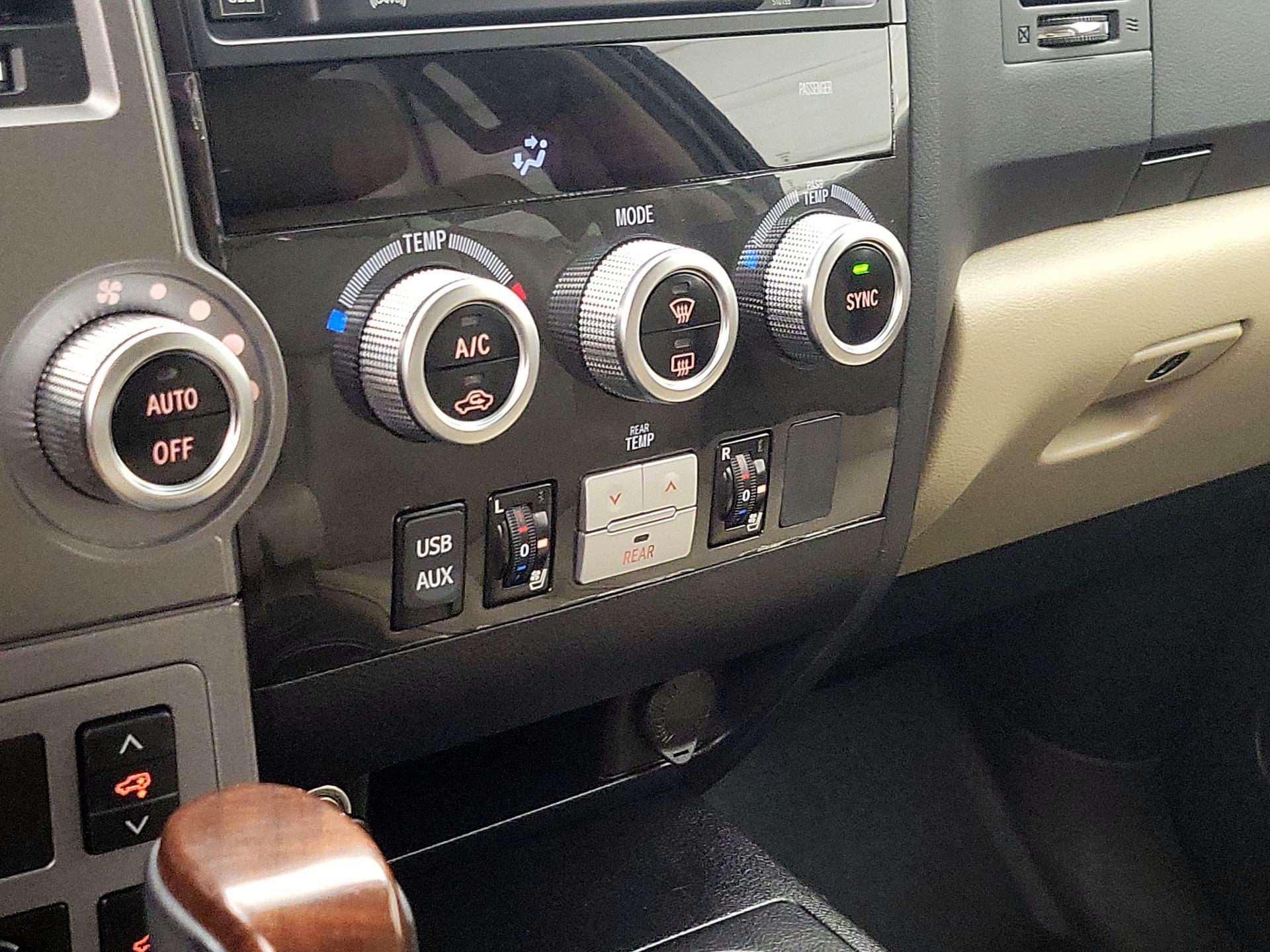 Thumbnail: 2016 Toyota Sequoia - 16