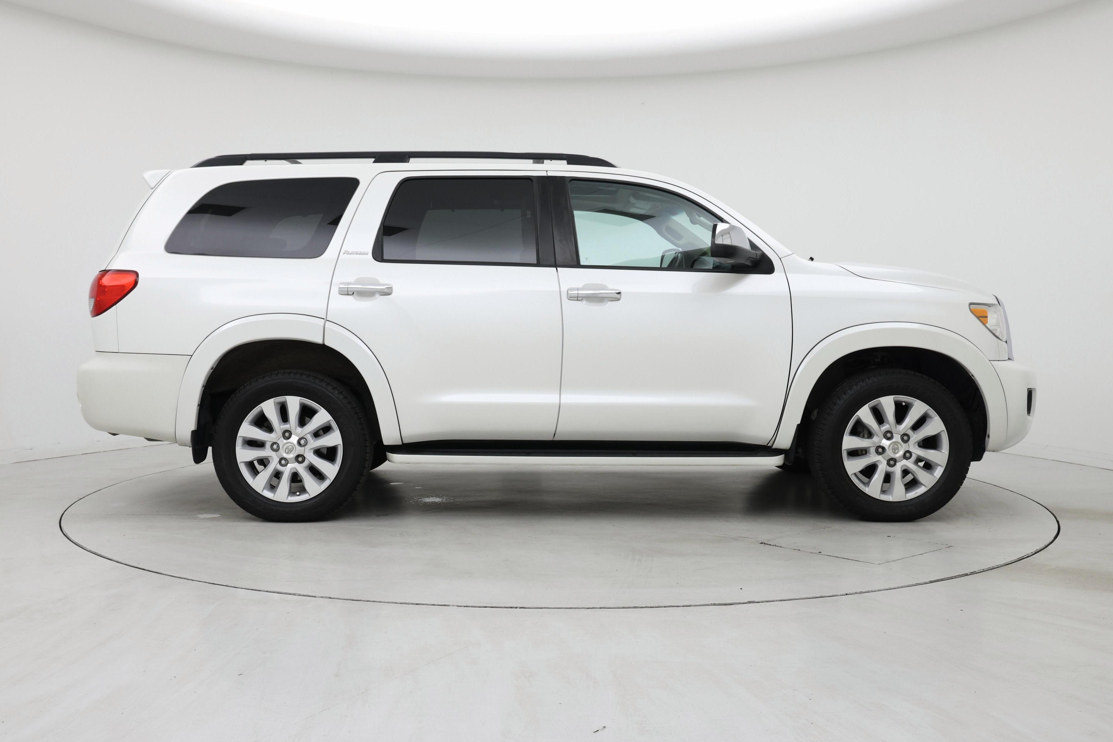 Thumbnail: 2016 Toyota Sequoia - 7