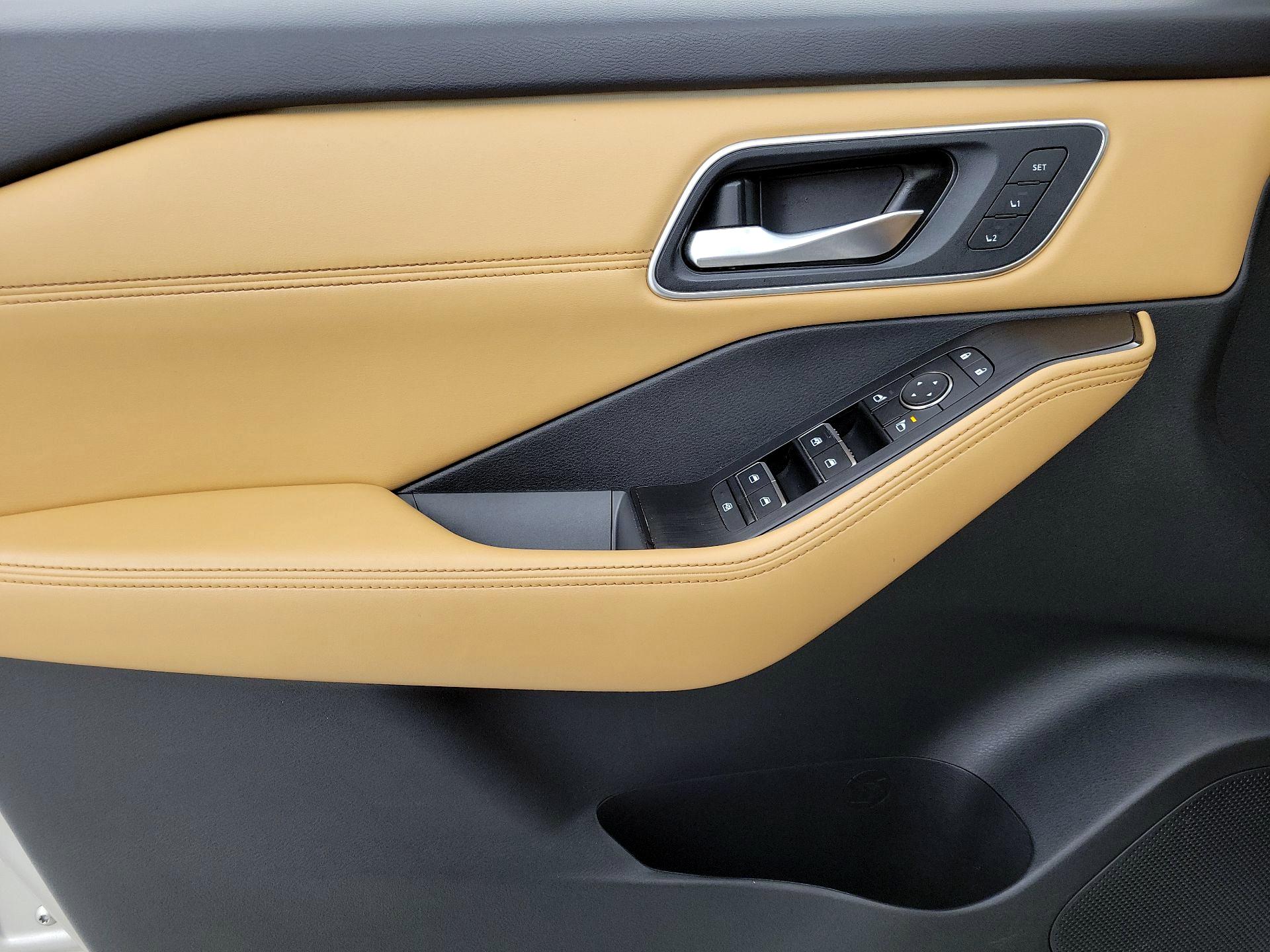 Thumbnail: 2022 Nissan Rogue - 12