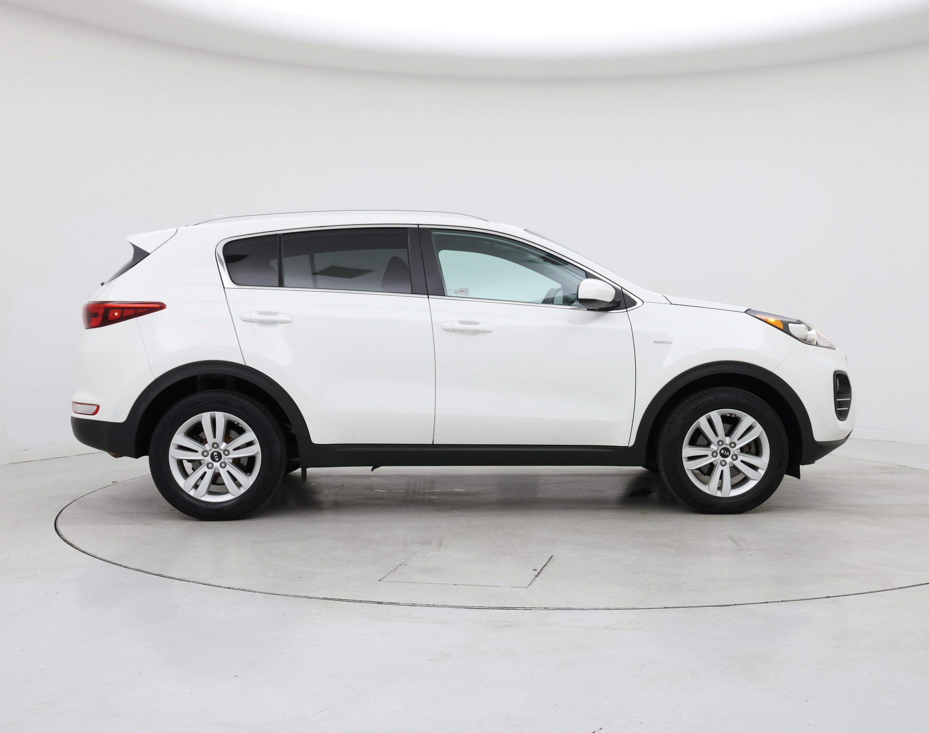 Thumbnail: 2017 Kia Sportage - 7