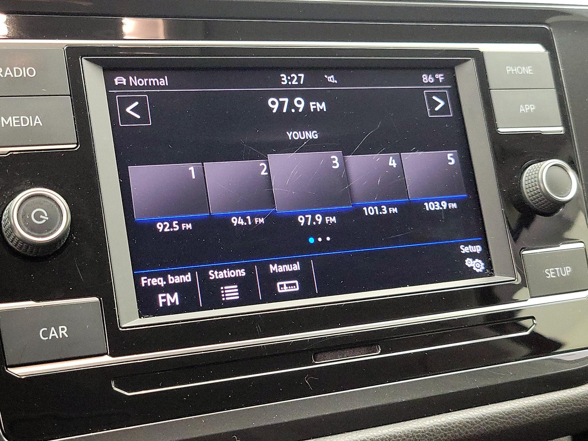 Thumbnail: 2019 Volkswagen Tiguan - 15