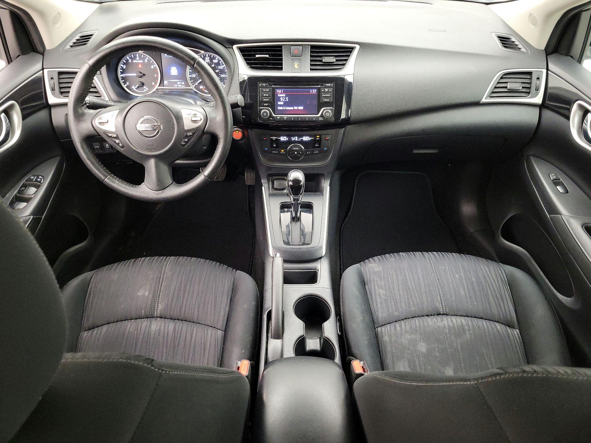 Thumbnail: 2018 Nissan Sentra - 9