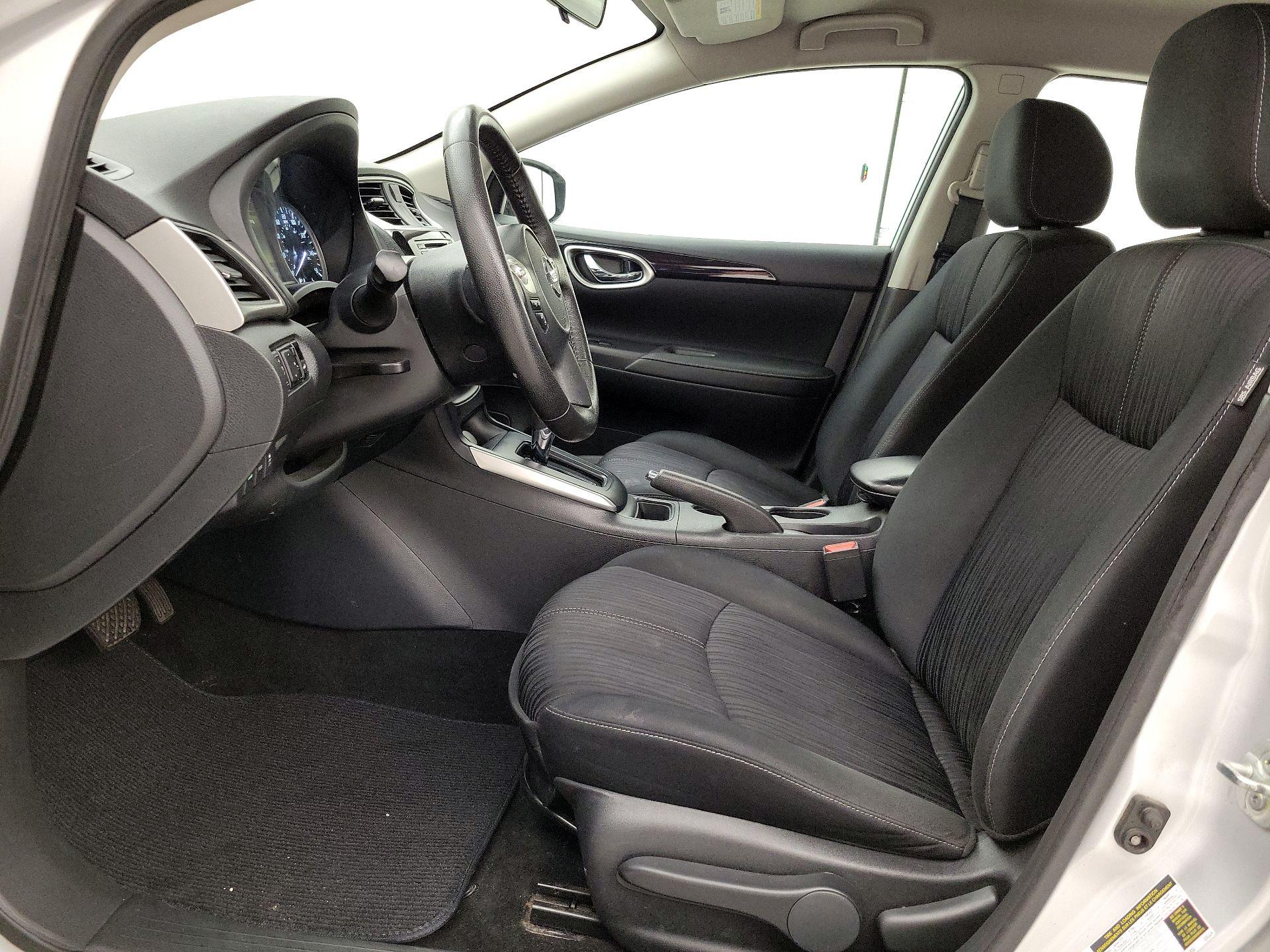 Thumbnail: 2018 Nissan Sentra - 11