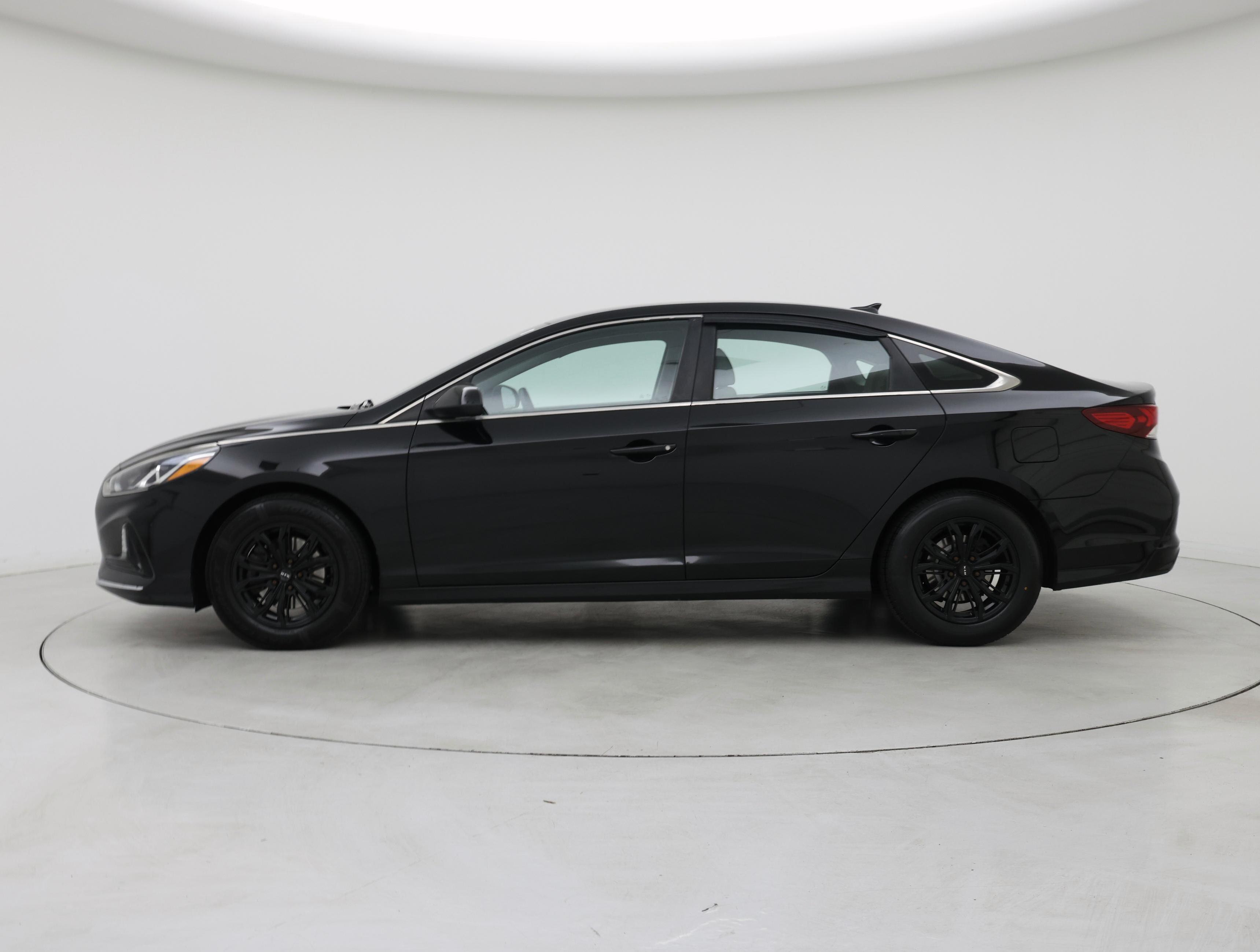 Thumbnail: 2018 Hyundai Sonata - 3