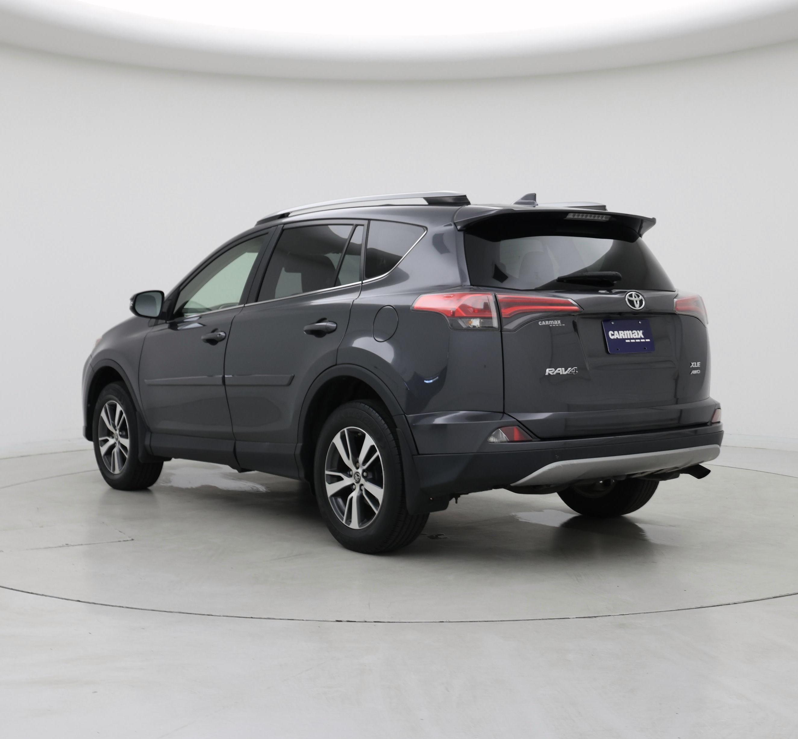 Thumbnail: 2018 Toyota RAV4 - 2