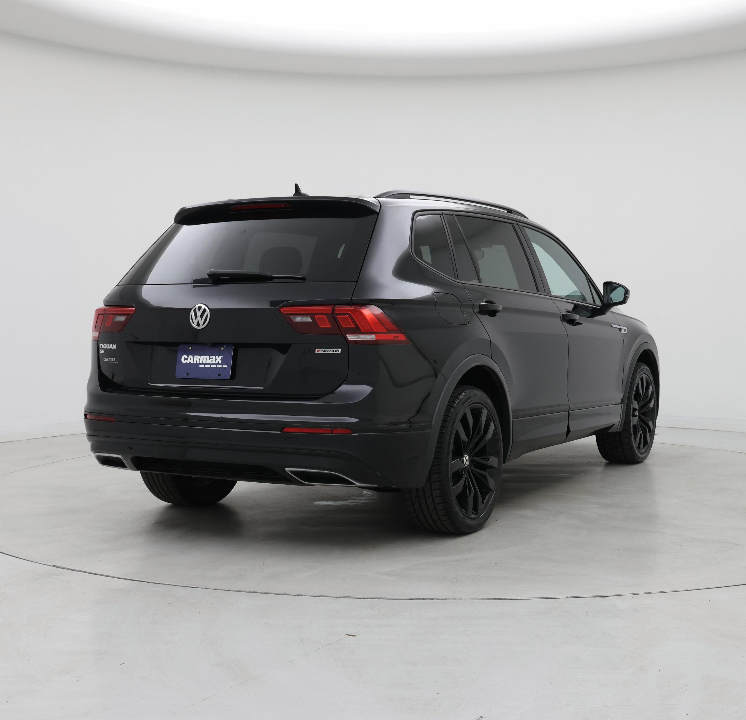 Thumbnail: 2020 Volkswagen Tiguan - 8