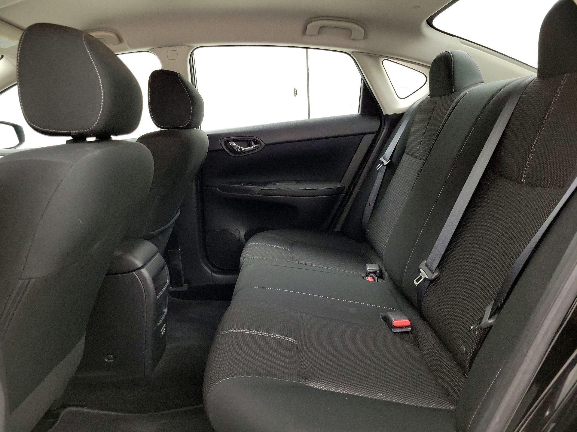 Thumbnail: 2018 Nissan Sentra - 19