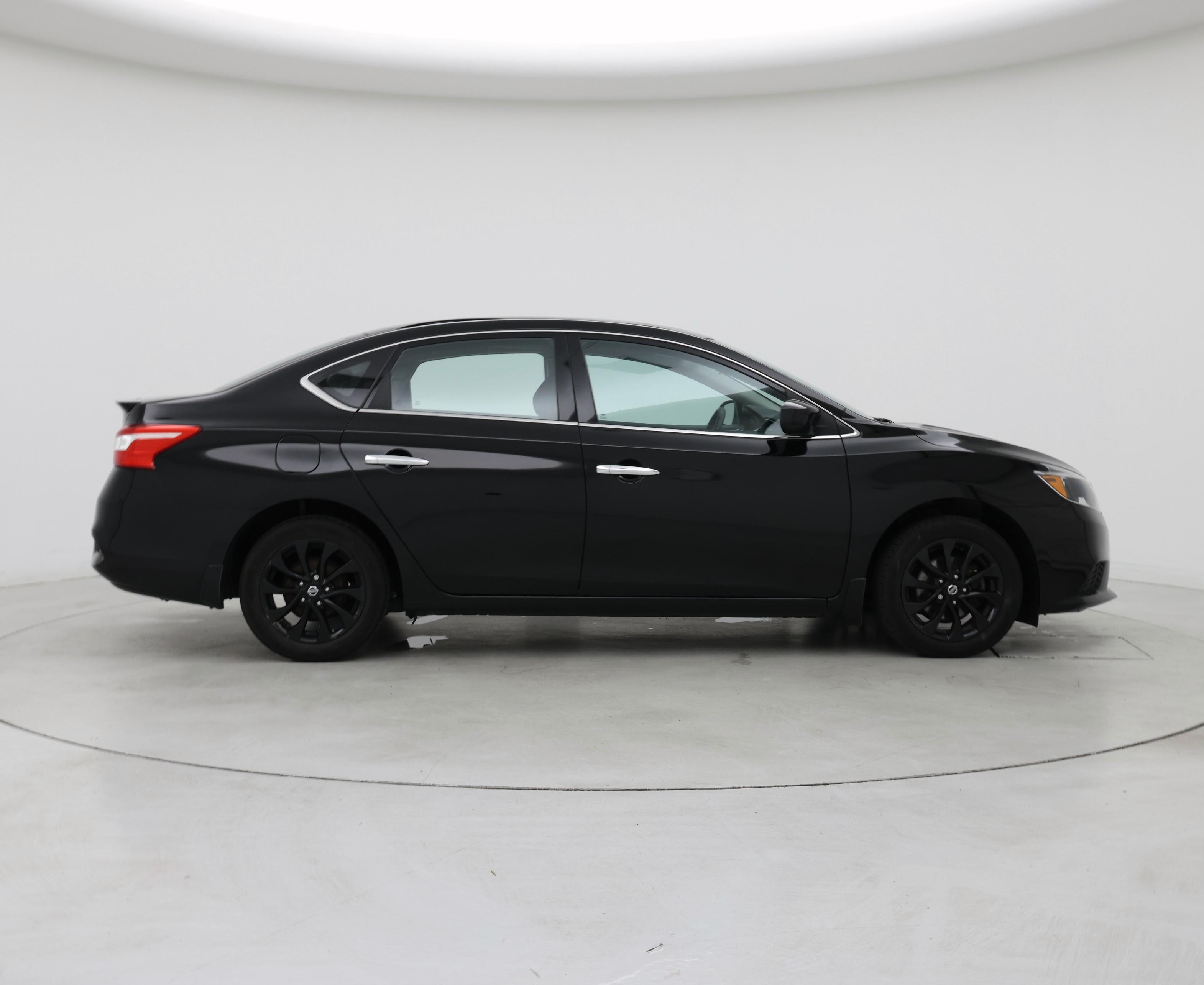 Thumbnail: 2018 Nissan Sentra - 7