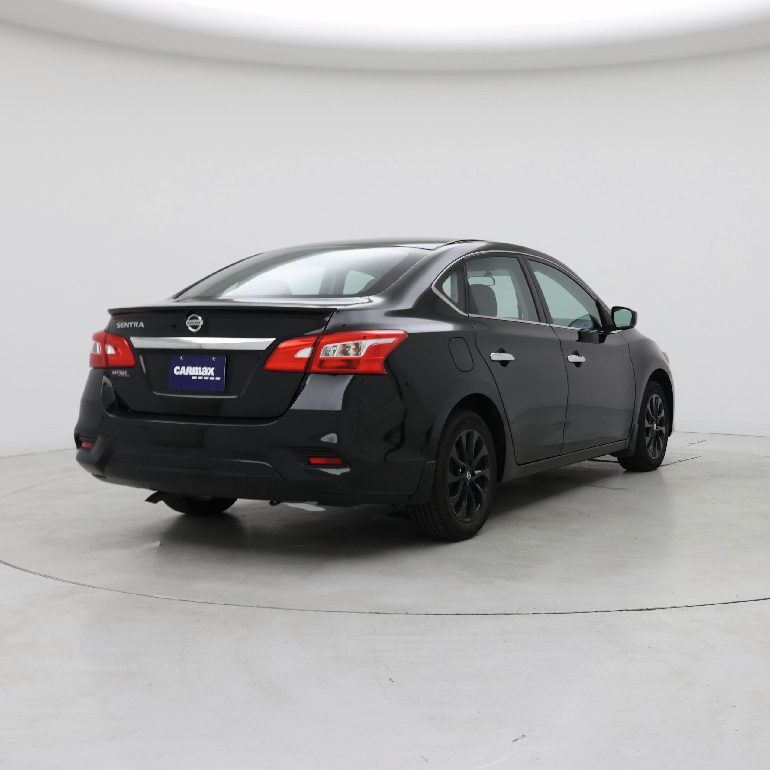 Thumbnail: 2018 Nissan Sentra - 8