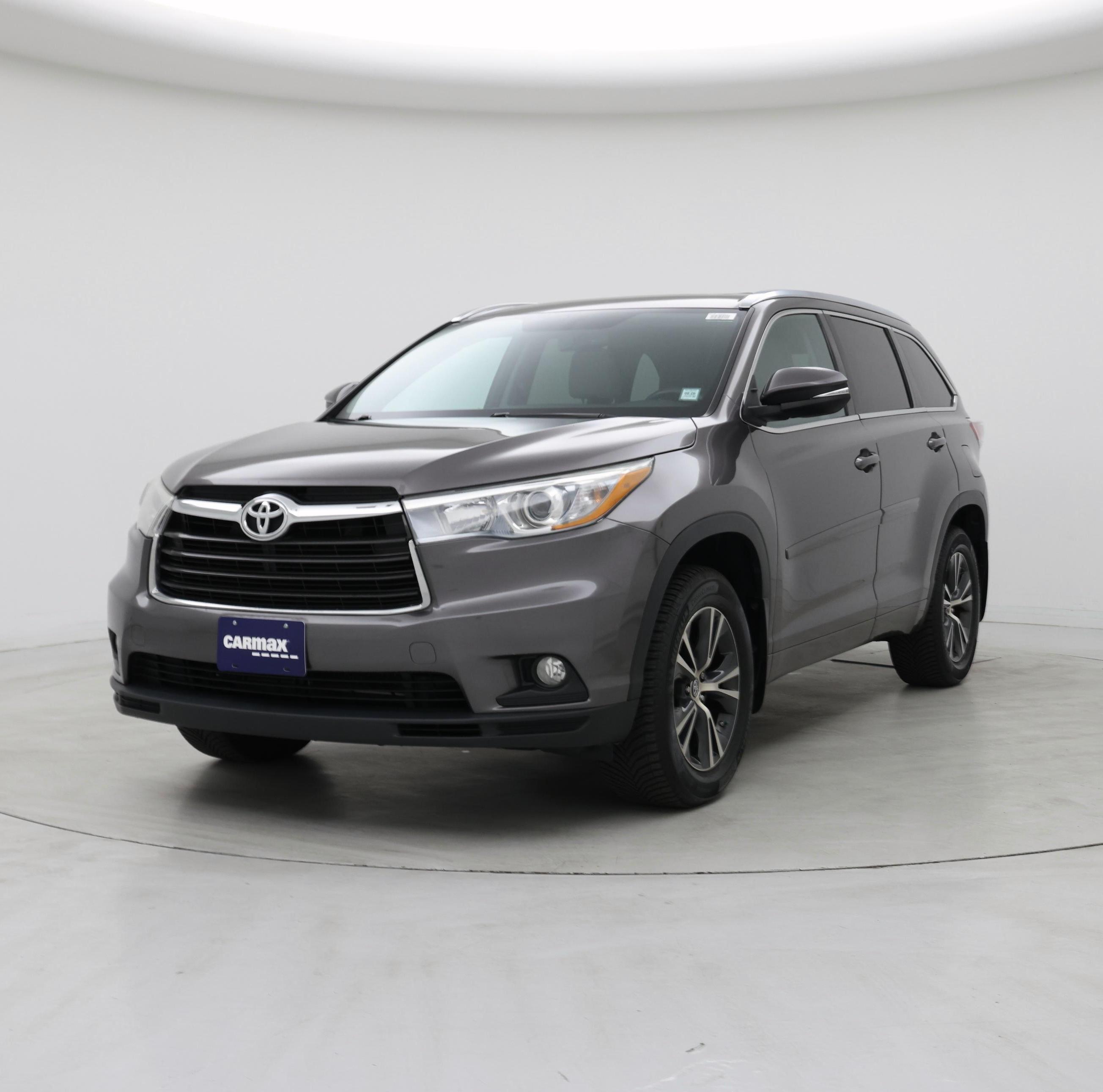 Thumbnail: 2016 Toyota Highlander - 4