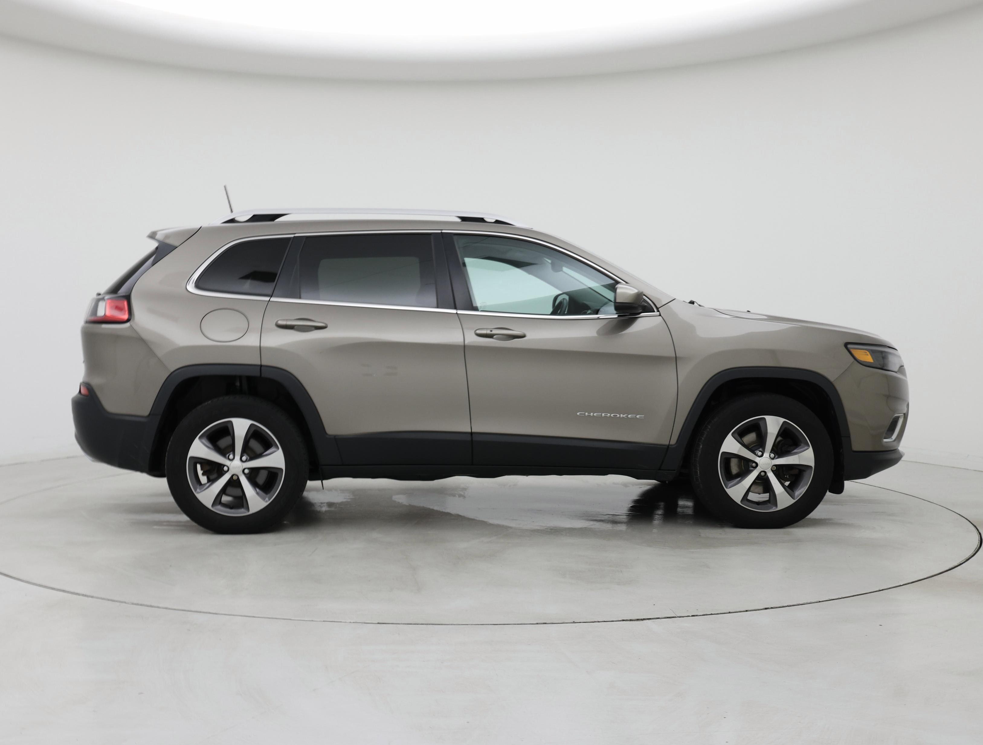 Thumbnail: 2019 Jeep Cherokee - 7