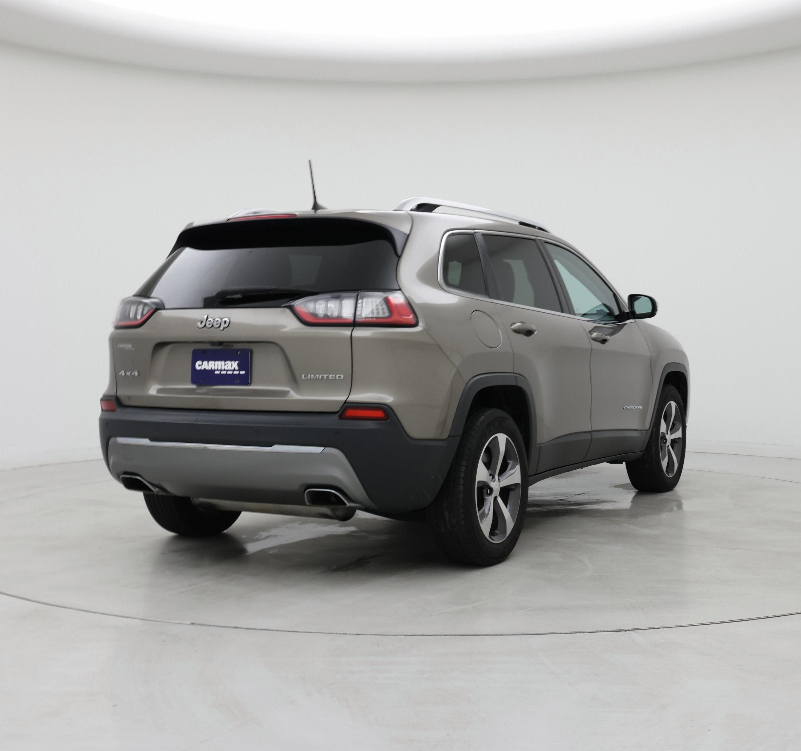 Thumbnail: 2019 Jeep Cherokee - 8