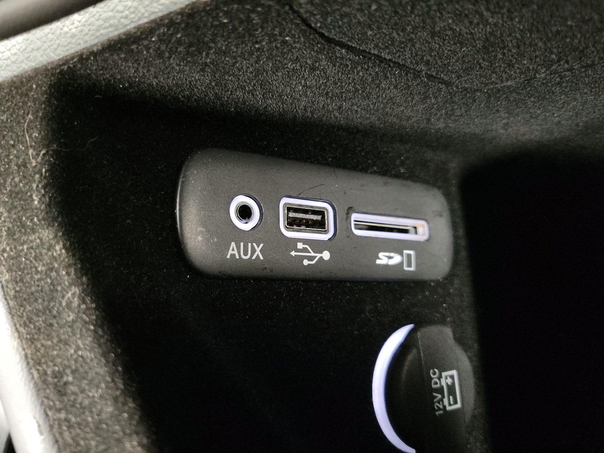 Thumbnail: 2015 Dodge Challenger - 18