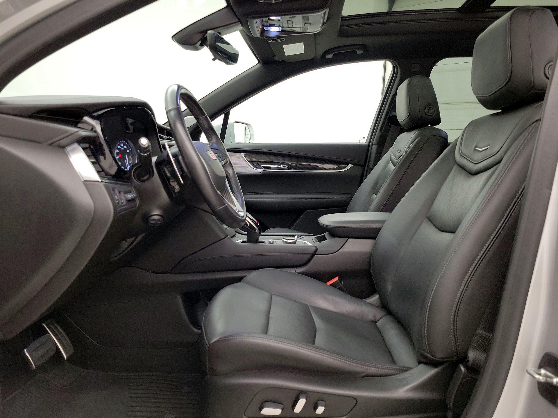 Thumbnail: 2020 Cadillac XT6 - 11