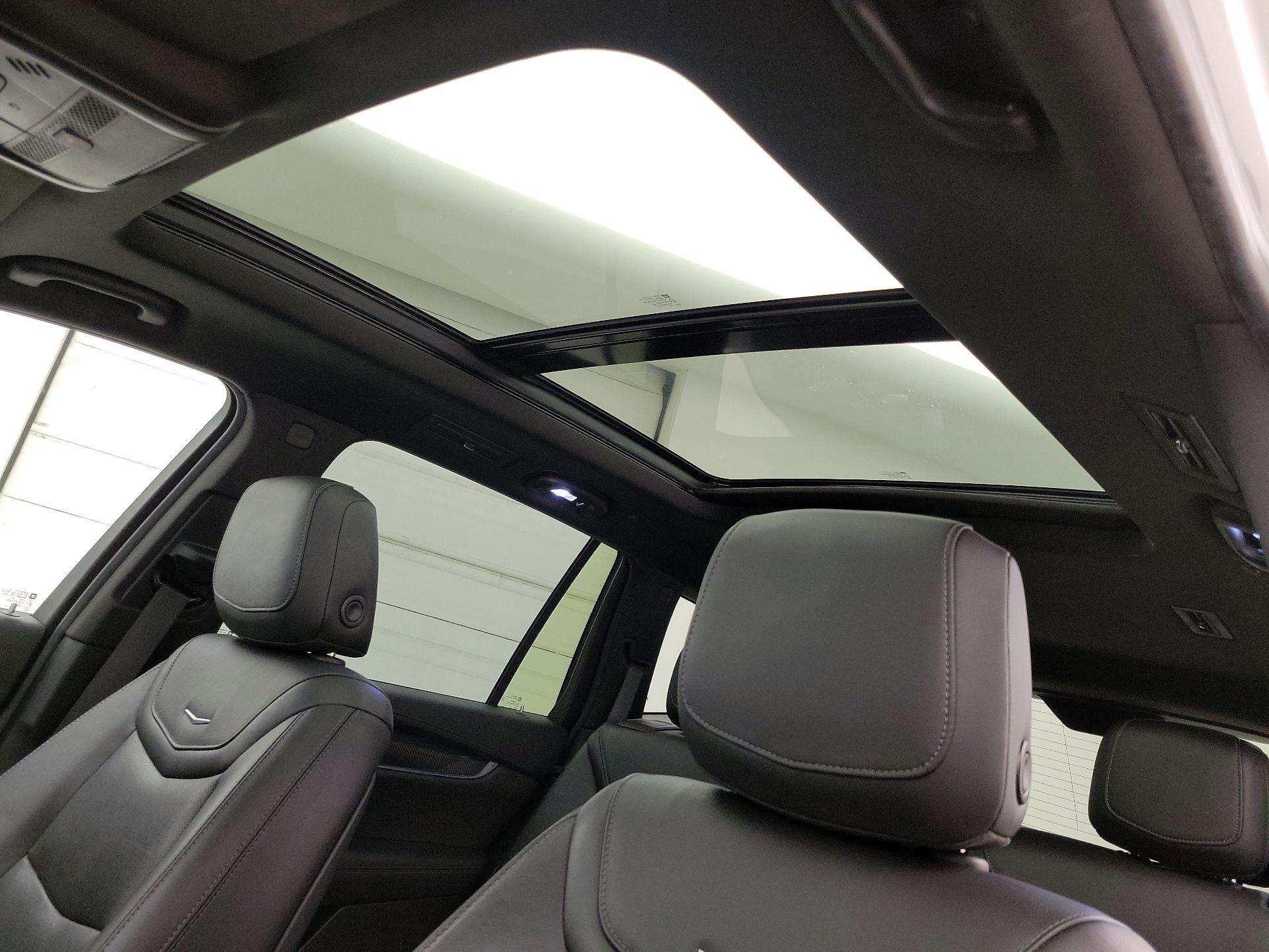 Thumbnail: 2020 Cadillac XT6 - 19