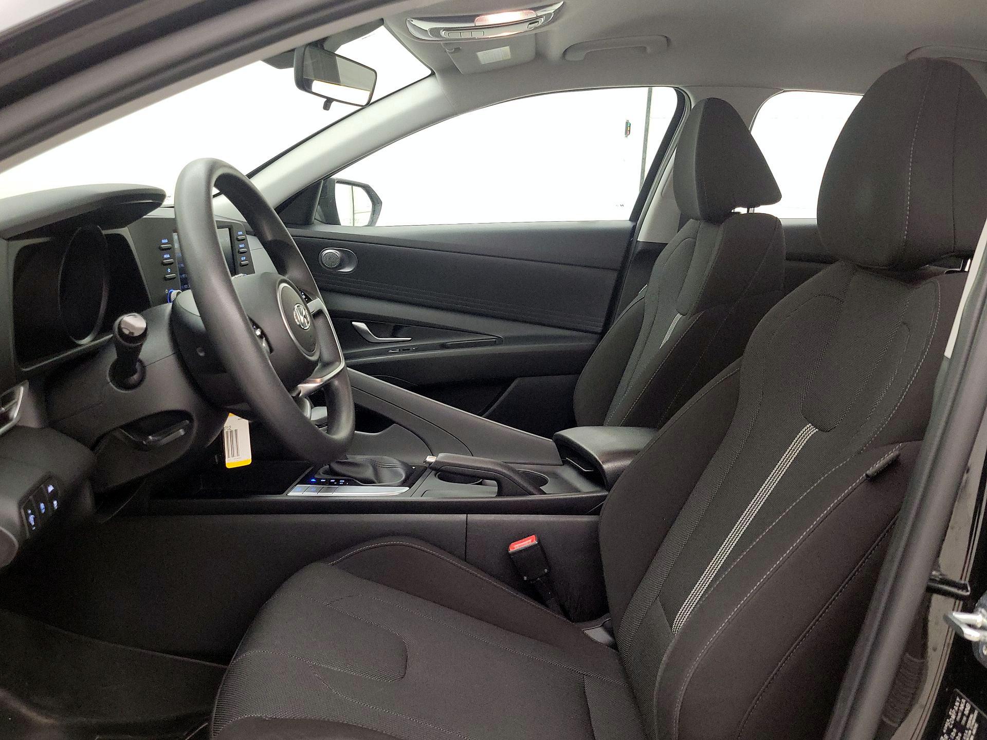 Thumbnail: 2021 Hyundai Elantra - 11