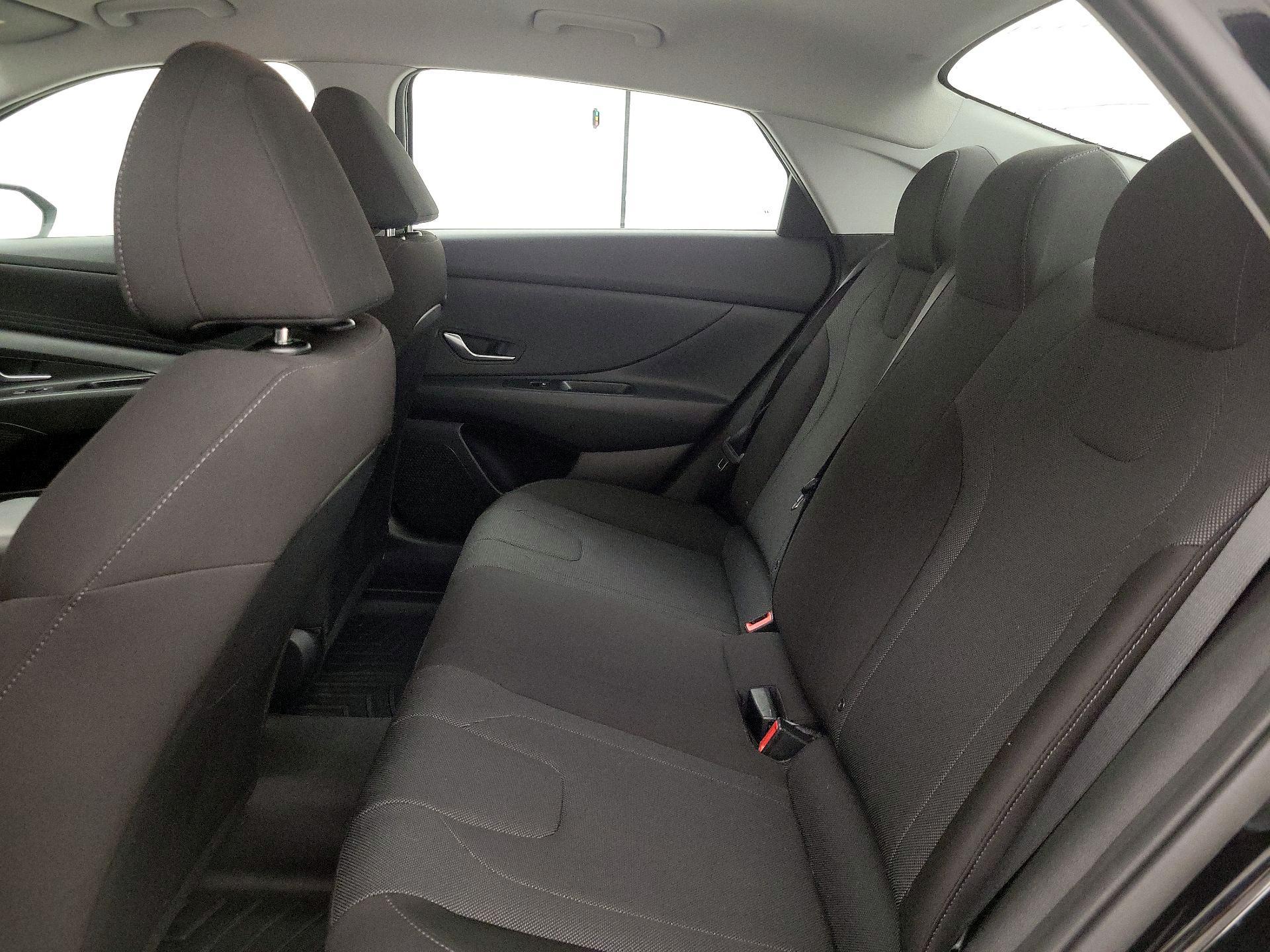 Thumbnail: 2021 Hyundai Elantra - 19