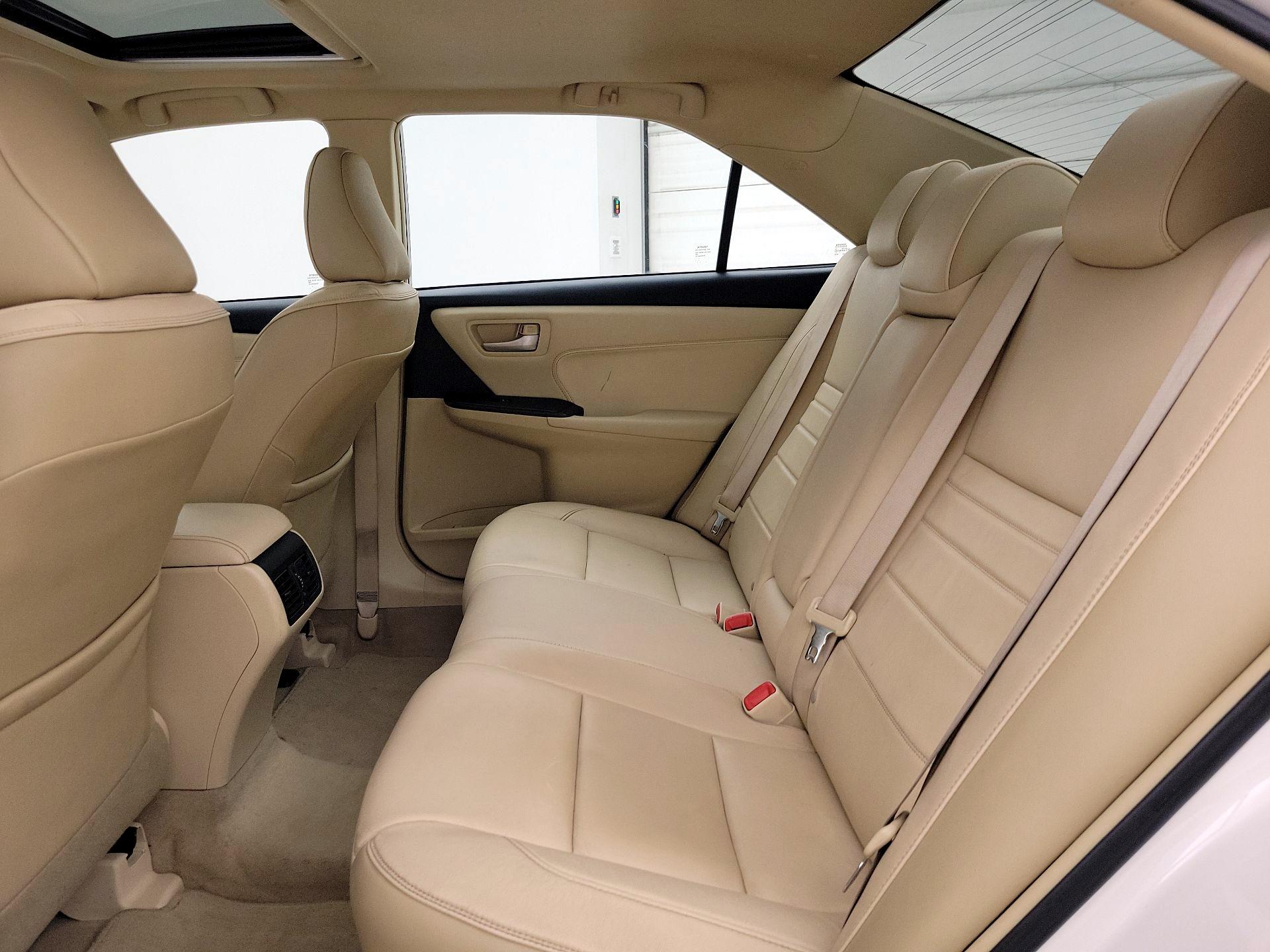 Thumbnail: 2015 Toyota Camry - 20