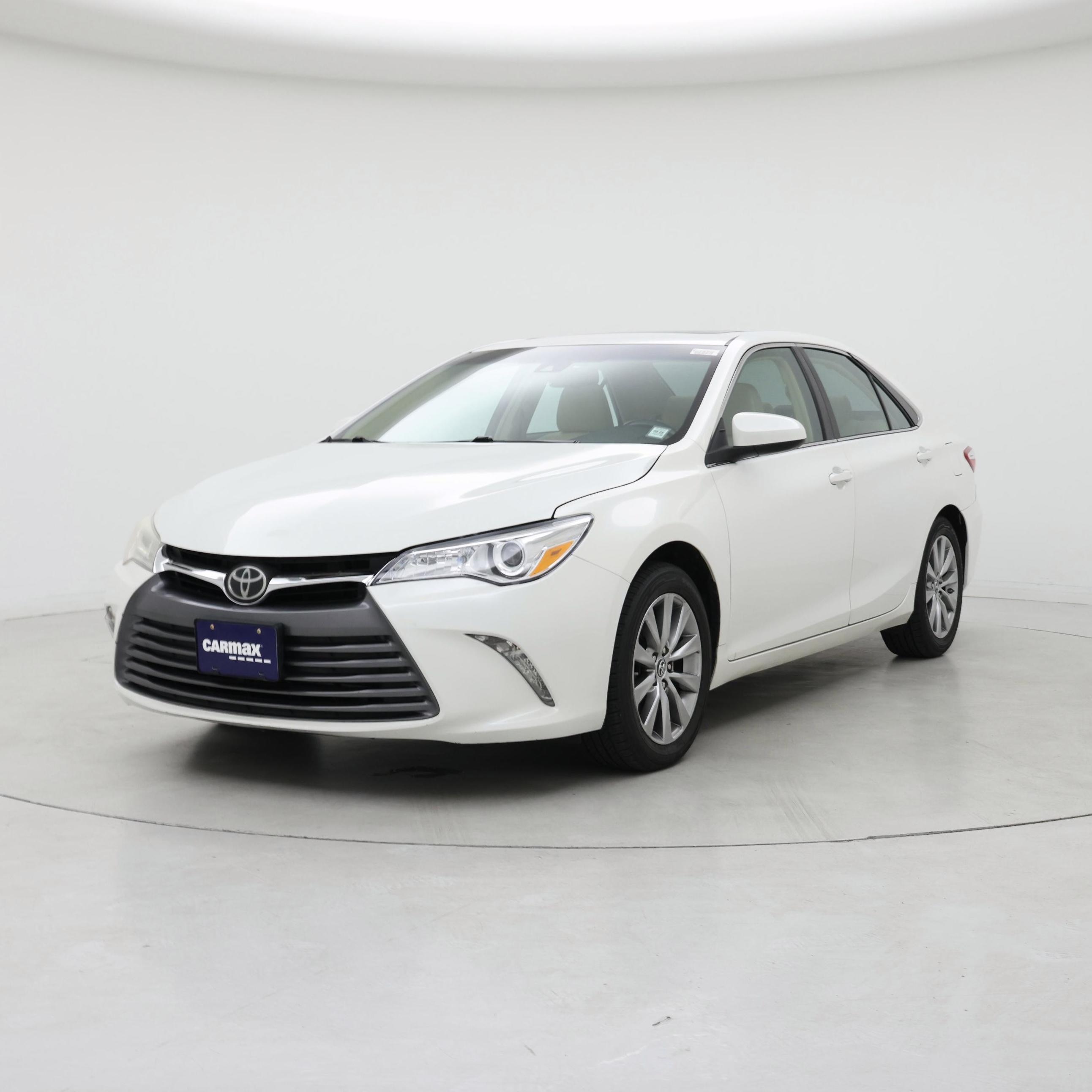 Thumbnail: 2015 Toyota Camry - 4
