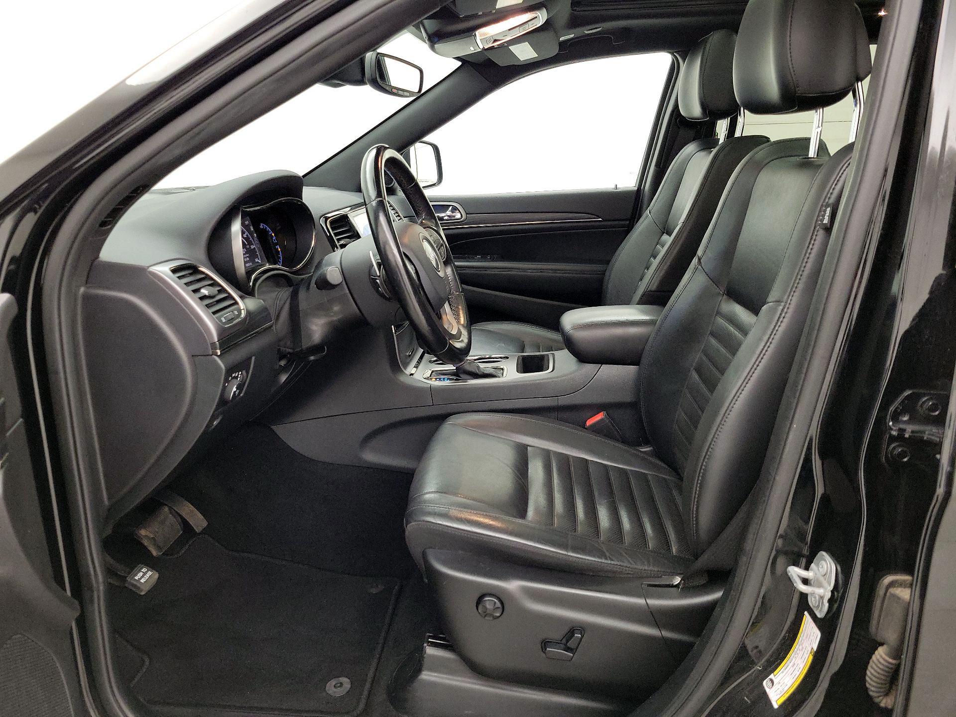 Thumbnail: 2020 Jeep Grand Cherokee - 11
